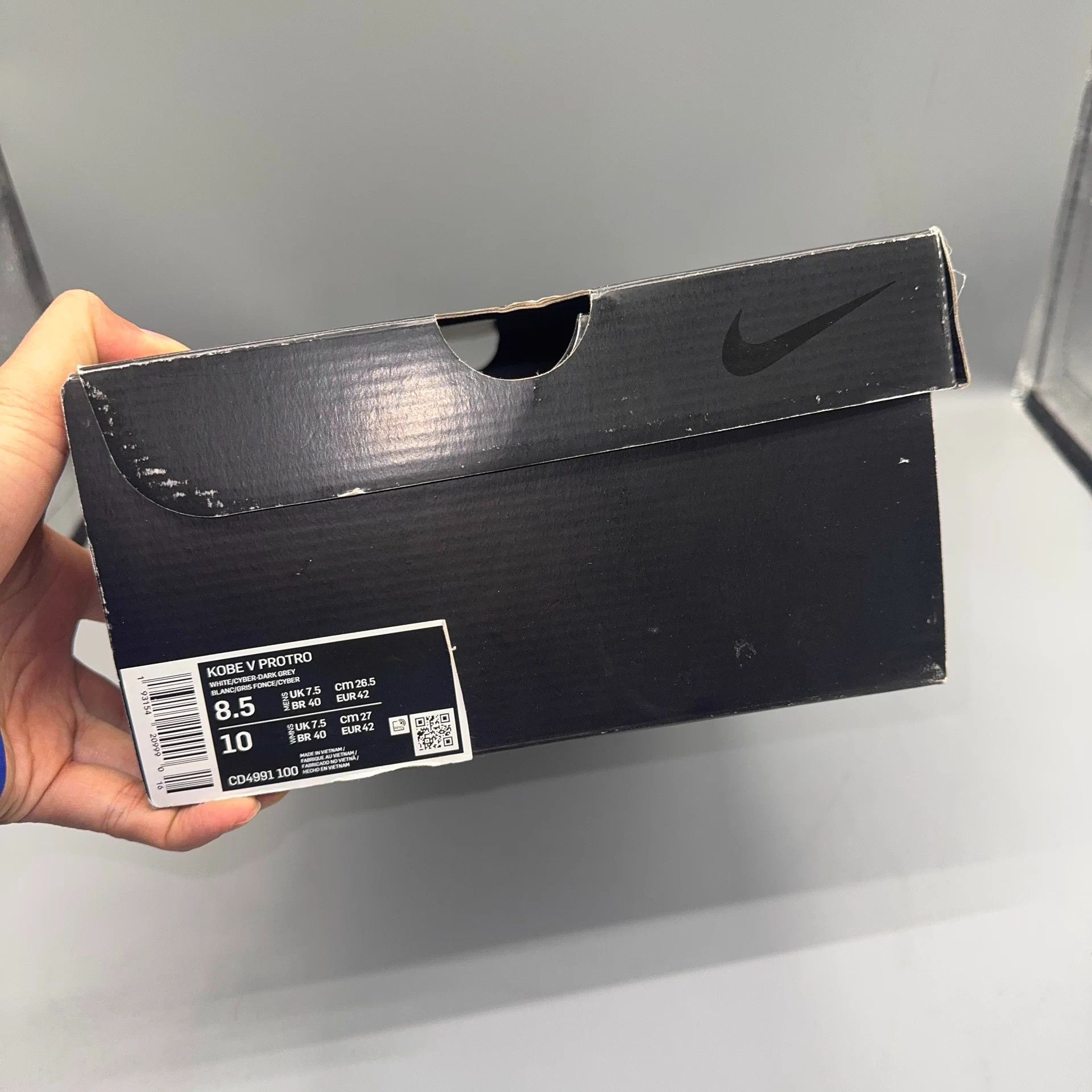 Nike Nike Kobe 5 'Clown' Black/White US42 Size US 9 / EU 42 - 9 Thumbnail