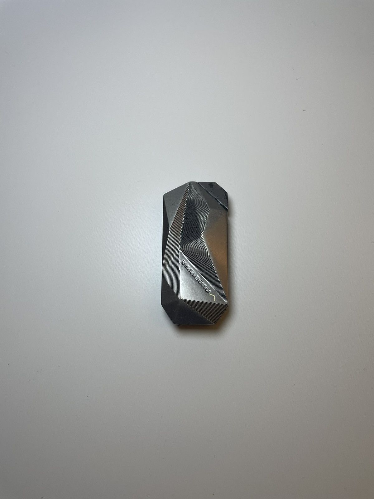 Marlboro Vintage Marlboro lighter Y2K Size ONE SIZE - 10 Thumbnail