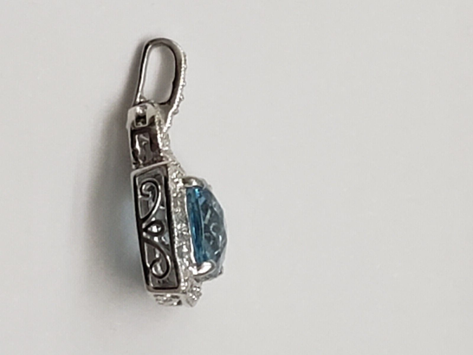 Other Helzberg 10K W/G Pendant: Genuine 2ct Blue Topaz Diamonds Size ONE SIZE - 4 Thumbnail