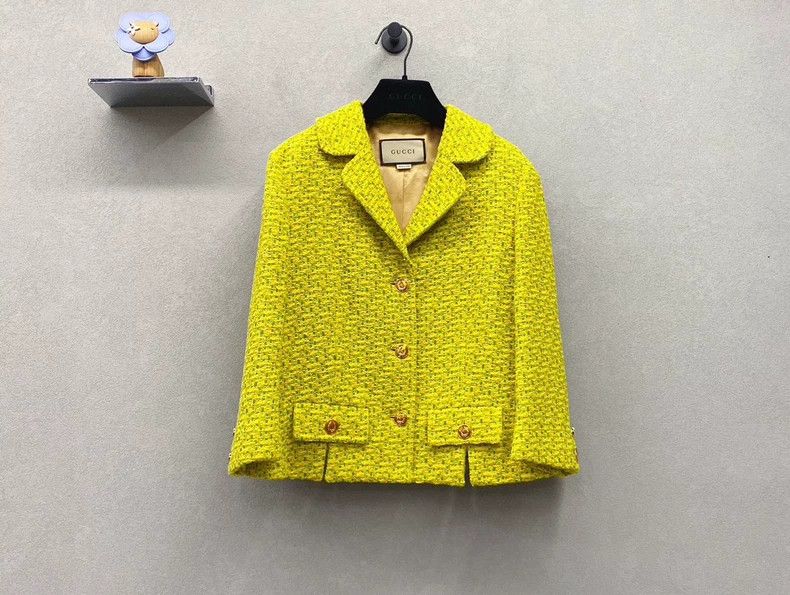 Gucci Gucci Yellow coat 2502-Nextarrow Size US S / EU 44-46 / 1 - 1 Thumbnail