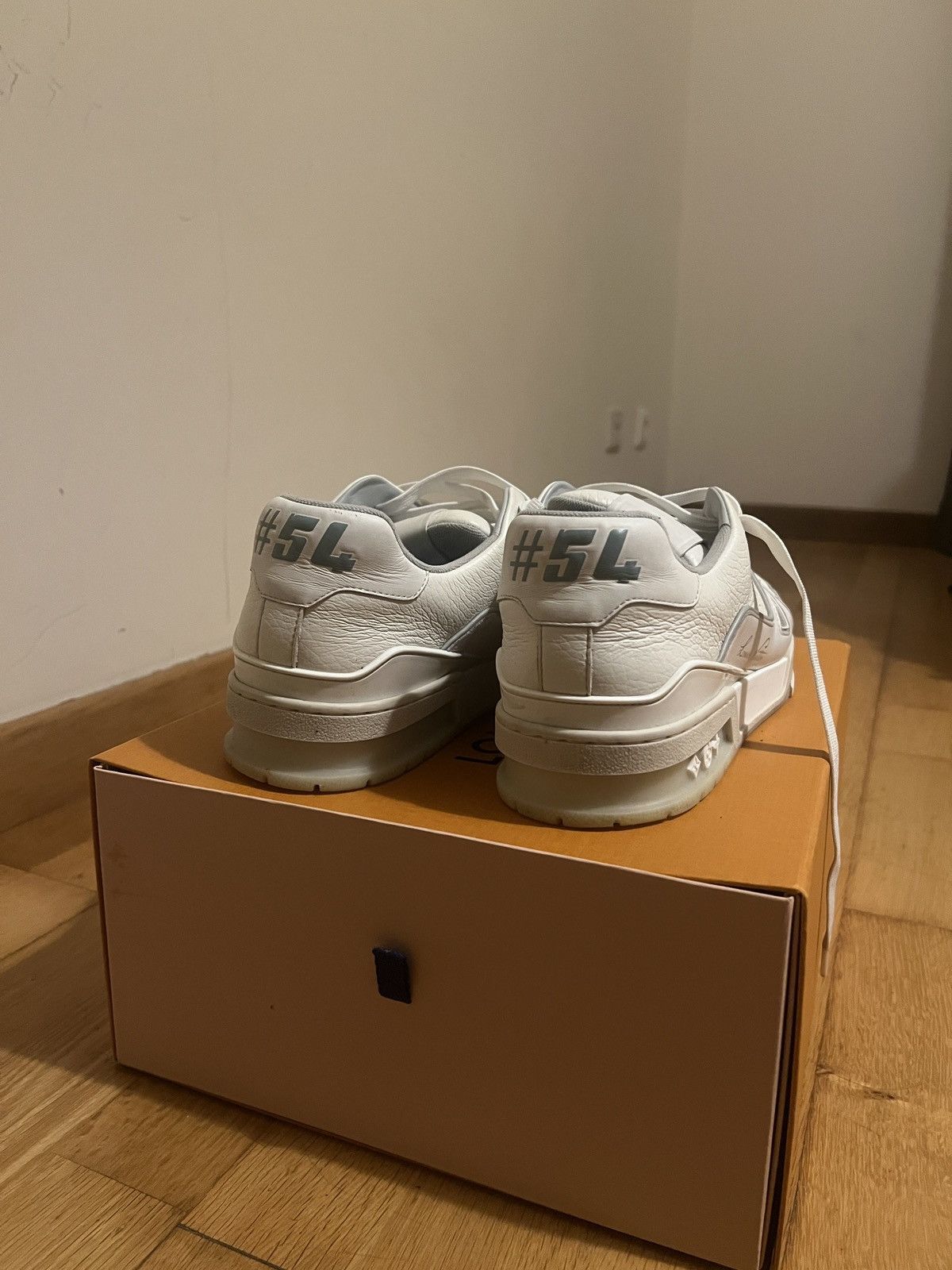 Louis Vuitton LV Sneaker Size US 10 / EU 43 - 6 Thumbnail