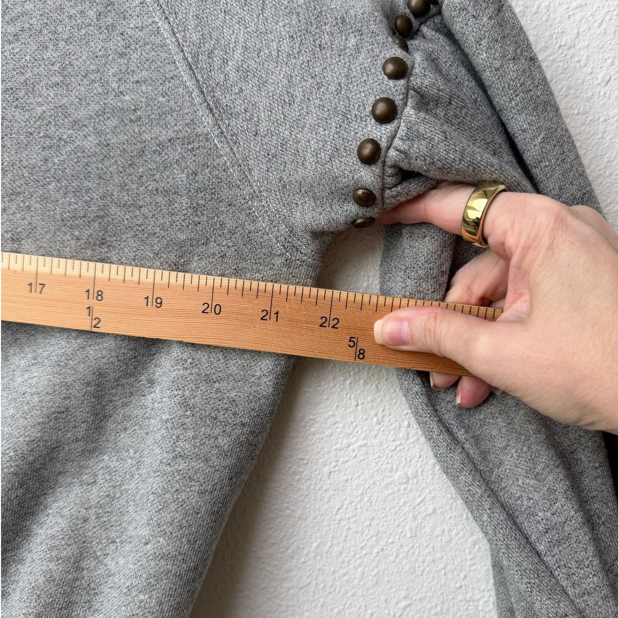 THE GREAT The Great Studded Balloon Sleeve Gray Sweater Size 1 Small Size S / US 4 / IT 40 - 14 Thumbnail