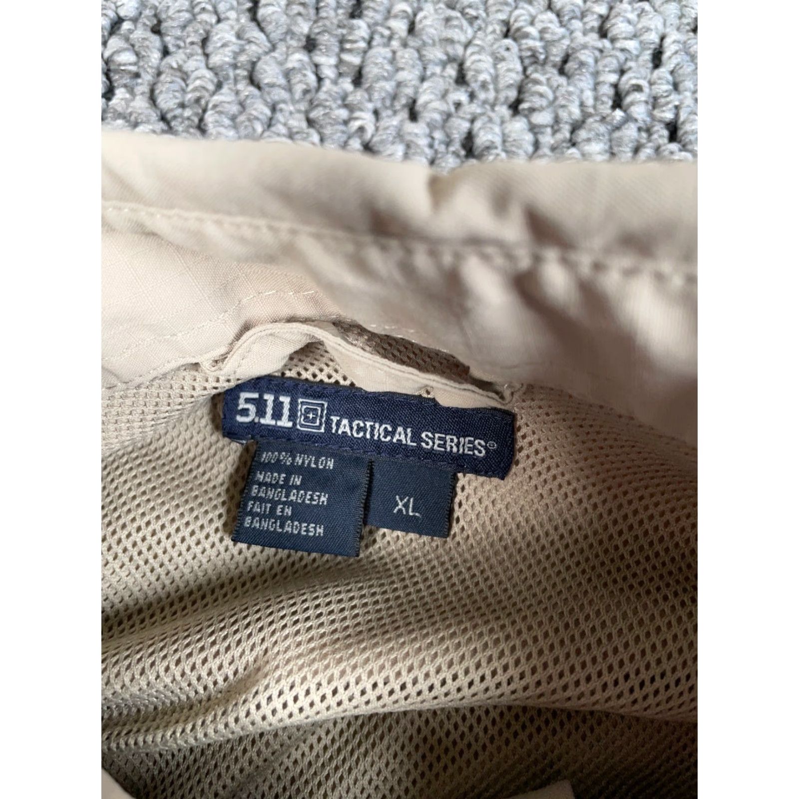 Vintage 5.11 Tactical Utility Shirt Adult XL Beige Long Sleeve Lightweight Nylon 72158 Mens Size US XL / EU 56 / 4 - 3 Thumbnail