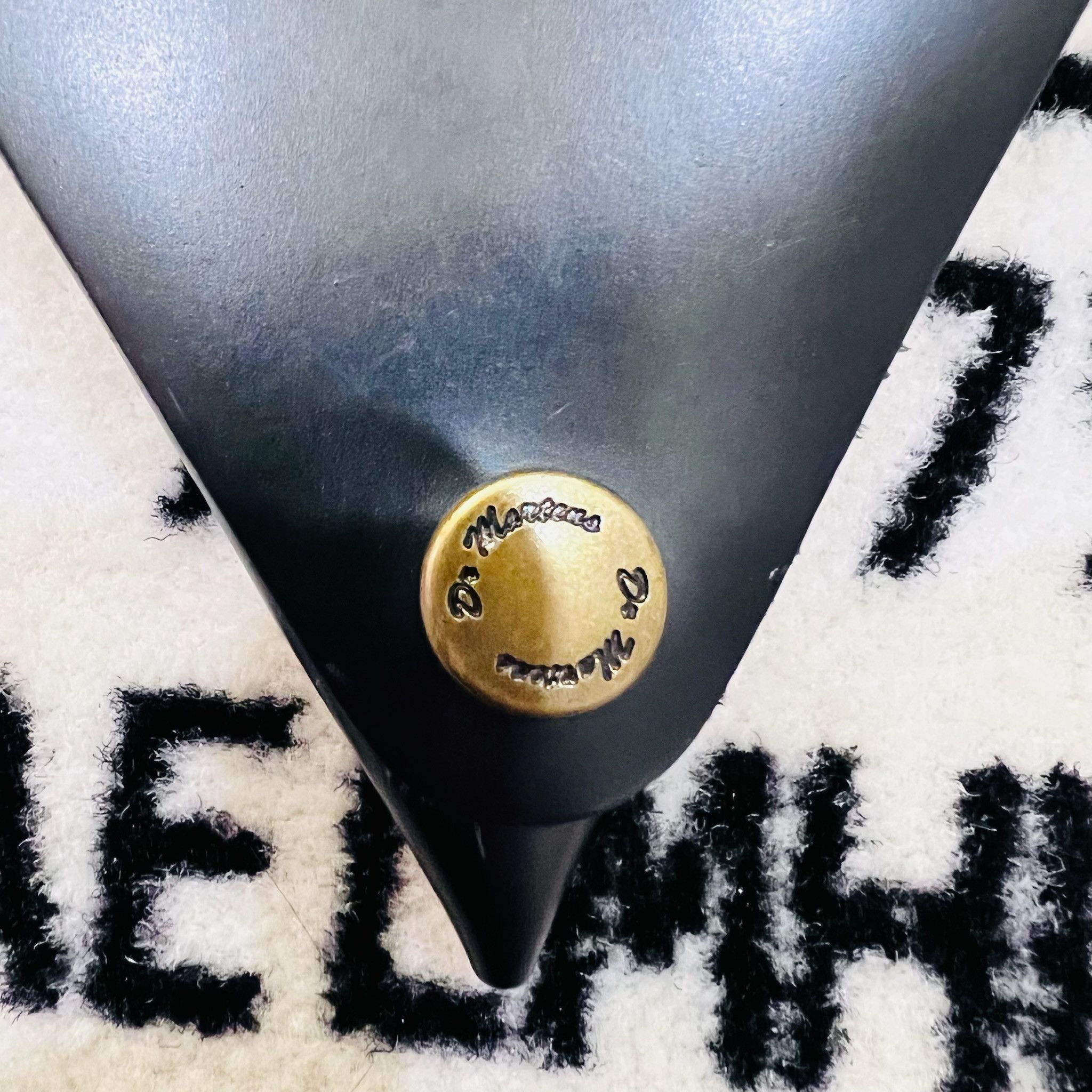 Dr. Martens Rare! Dr.Martens Triangular Leather Necklace Coin Pouch Size ONE SIZE - 4 Thumbnail