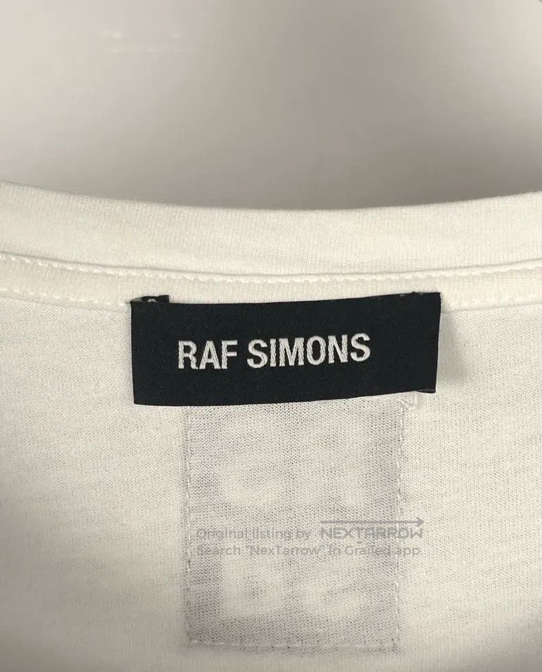 Raf Simons Raf Simons Guitar Red Boy Drawing T-shirt Size US S / EU 44-46 / 1 - 7 Thumbnail