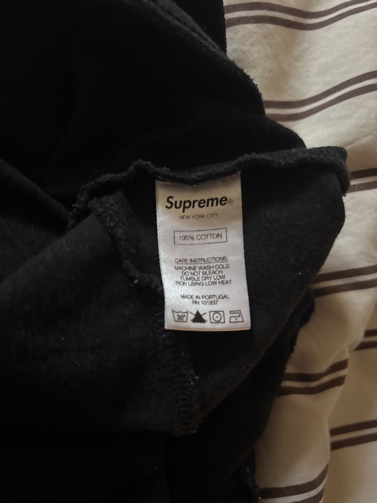Comme des Garcons × Supreme Supreme CDG split box logo Size US M / EU 48-50 / 2 - 5 Thumbnail
