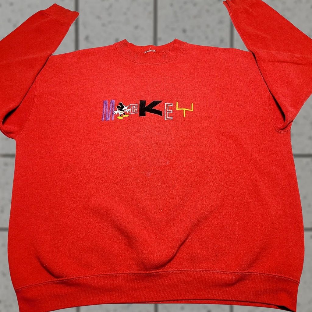Mickey & Co. VINTAGE Mickey Sweatshirt Mens XL Red Embroidered Mickey Mouse 90s Crew Neck Pullover Size US XL / EU 56 / 4 - 1 Thumbnail