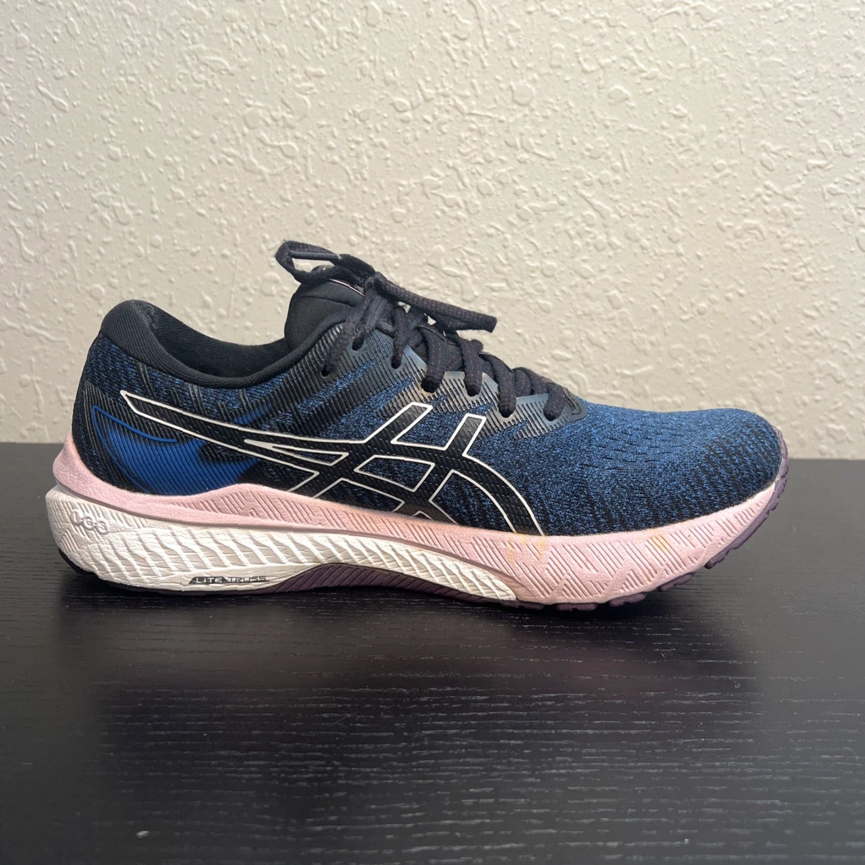 Asics ASICS GT 2000 10 Wide Sneaker Lake Drive White W Size 9.5 Women Blue Knit Size US 10 / IT 40 - 5 Thumbnail