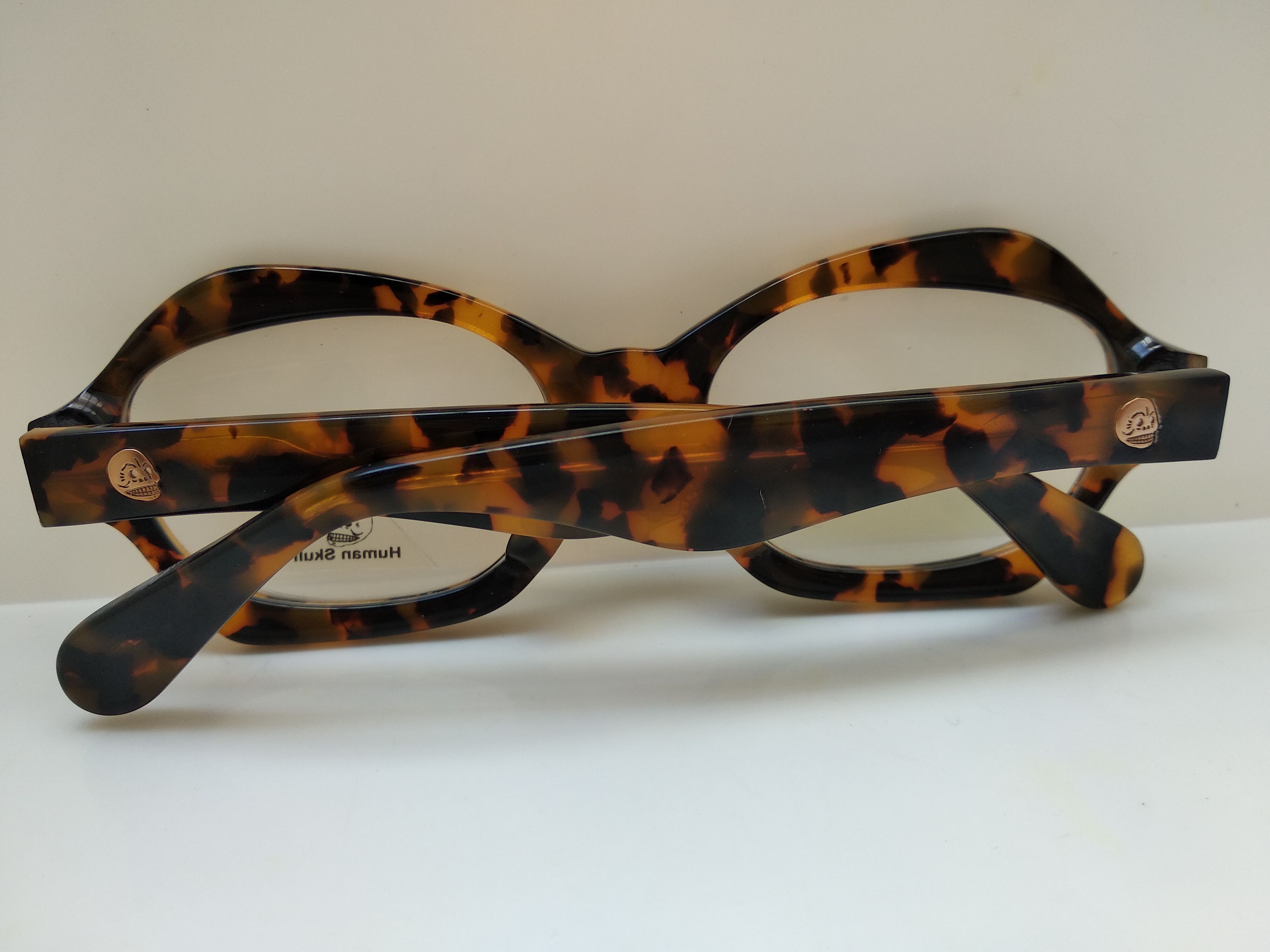 Vintage Vintage HUMAN SKULL H1220 Tortoise Eyeglasses Frame Size ONE SIZE - 8 Thumbnail