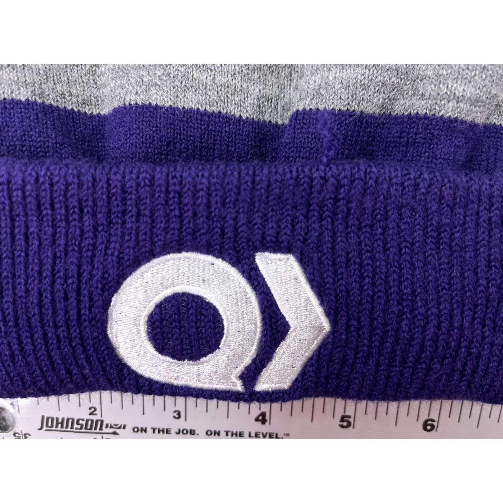 Vintage Capamerica Quick Base Beanie Toque Adult One Size Purple Gray Knit Acrylic Pom Made In USA Mens Womens Unisex Hat Size ONE SIZE - 2 Thumbnail