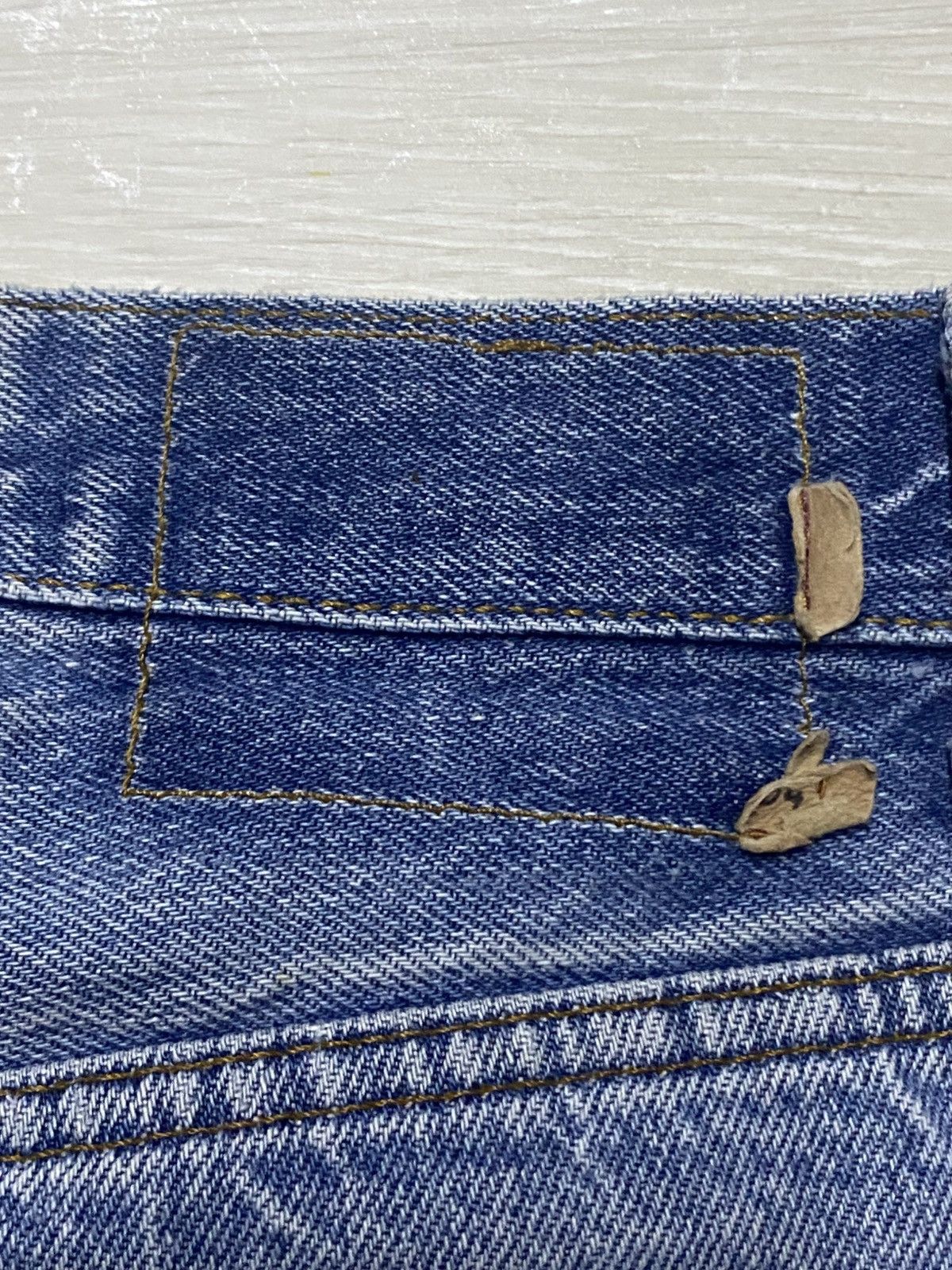 Levi's Vintage Levis 501 90s Distressed ButtonFly Jeans Size US 32 / EU 48 - 12 Thumbnail