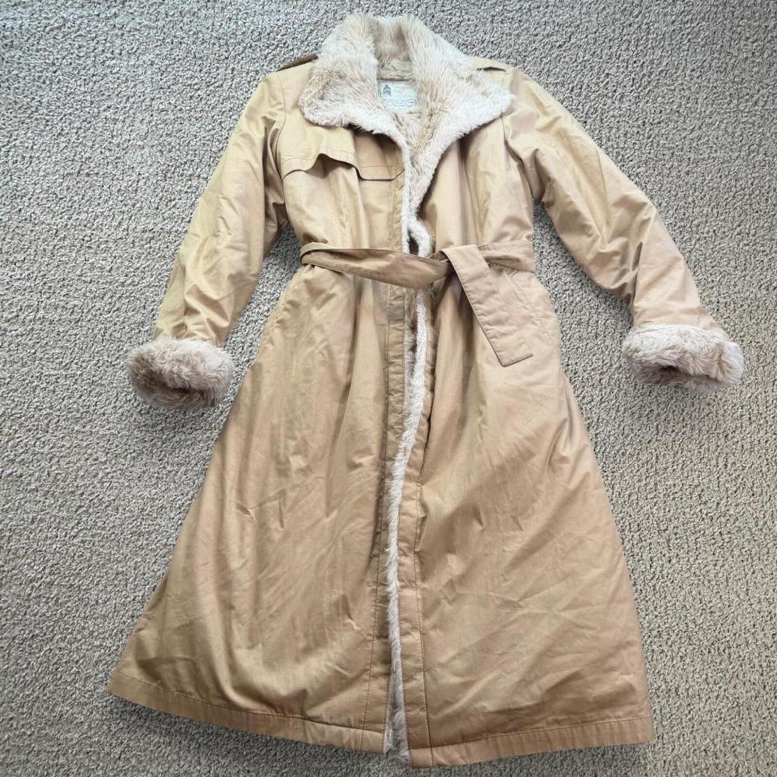 London Fog Vintage London Fog Full Length Lined Belted Trench Coat 8 Size M / US 6-8 / IT 42-44 - 1 Thumbnail