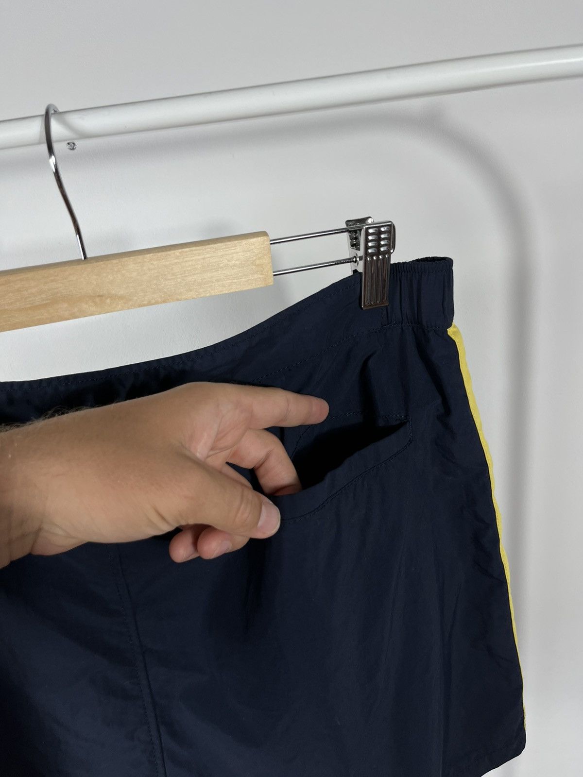 Polo Ralph Lauren Polo Ralph Lauren Navy Swim Trunks Yellow Stripe Size 34 Size US 34 / EU 50 - 12 Thumbnail