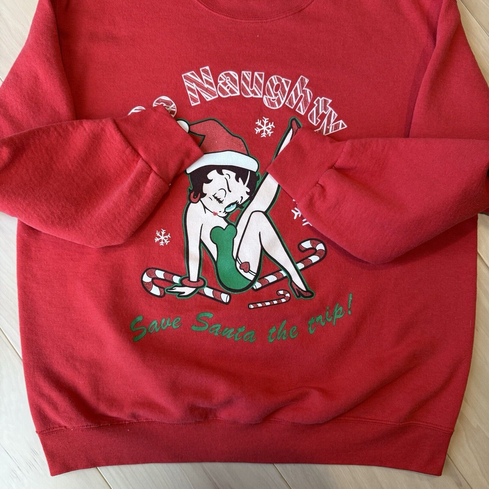 Vintage Vintage Betty Boop Christmas Sweatshirt Red Fleece Pullover Size US L / EU 52-54 / 3 - 4 Thumbnail