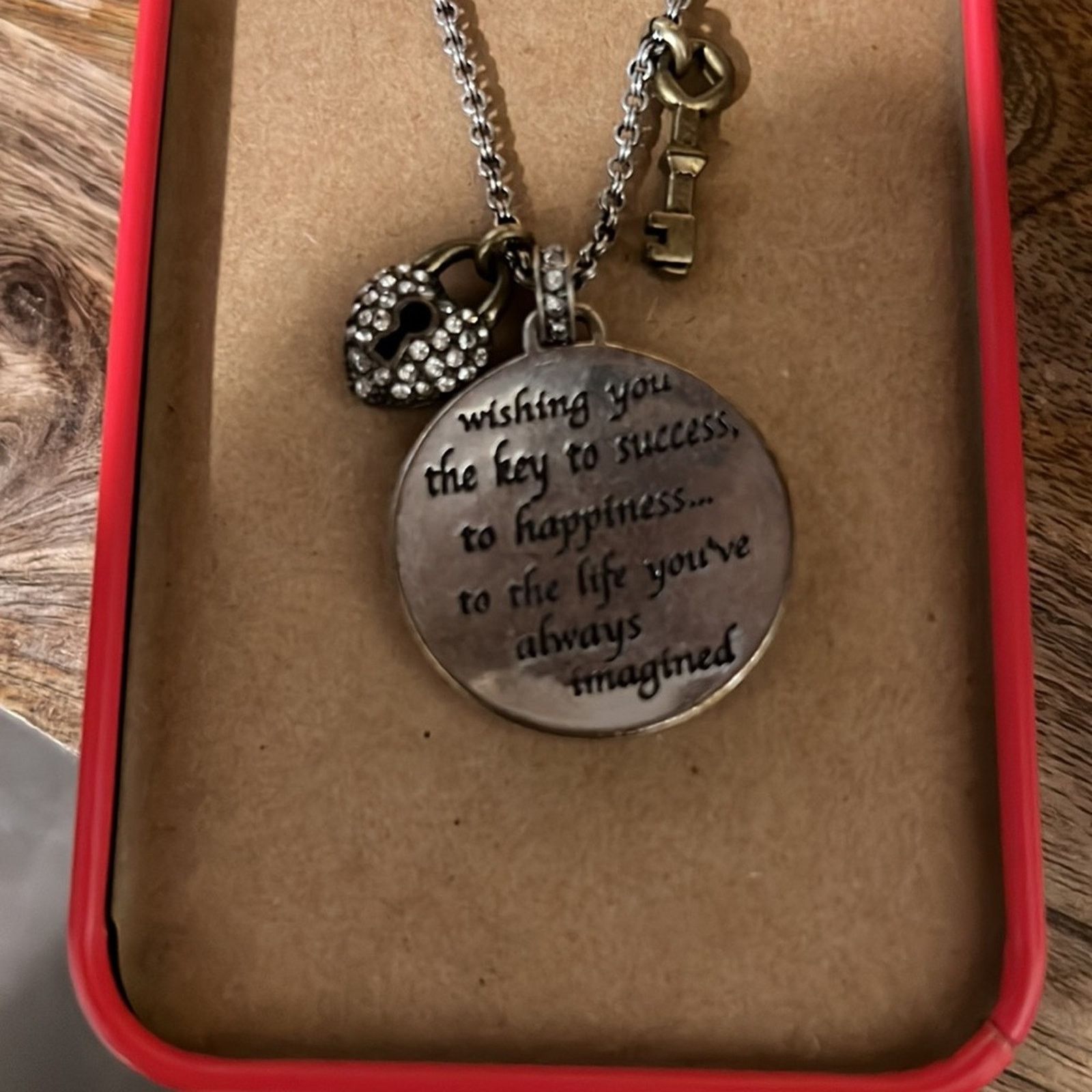 Fossil Fossil Necklace Live in the Present Size ONE SIZE - 3 Thumbnail
