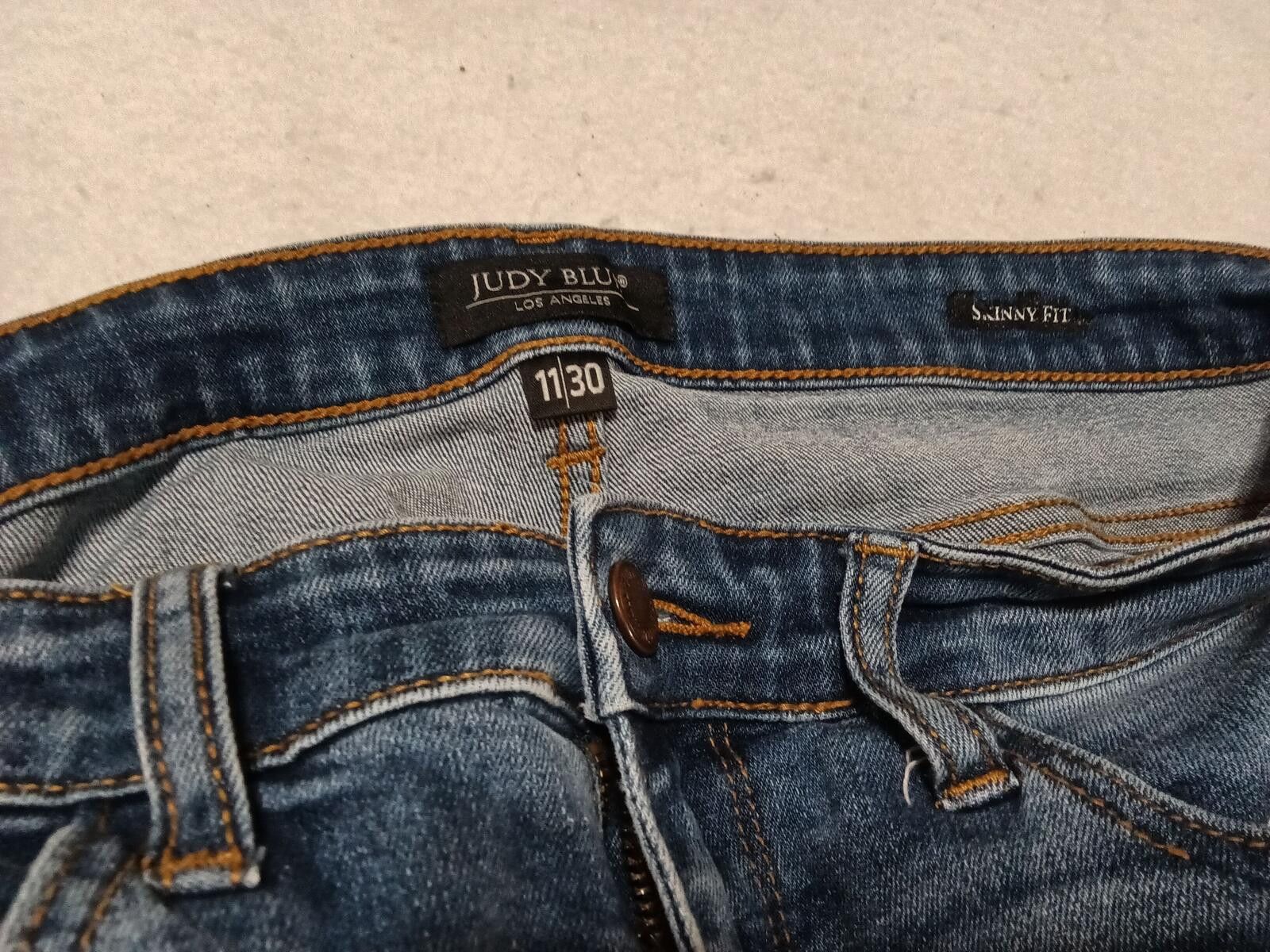 Other Judy Blue Distressed Skinny Jeans Size 11/30 Size 30" / US 8 / IT 44 - 2 Thumbnail