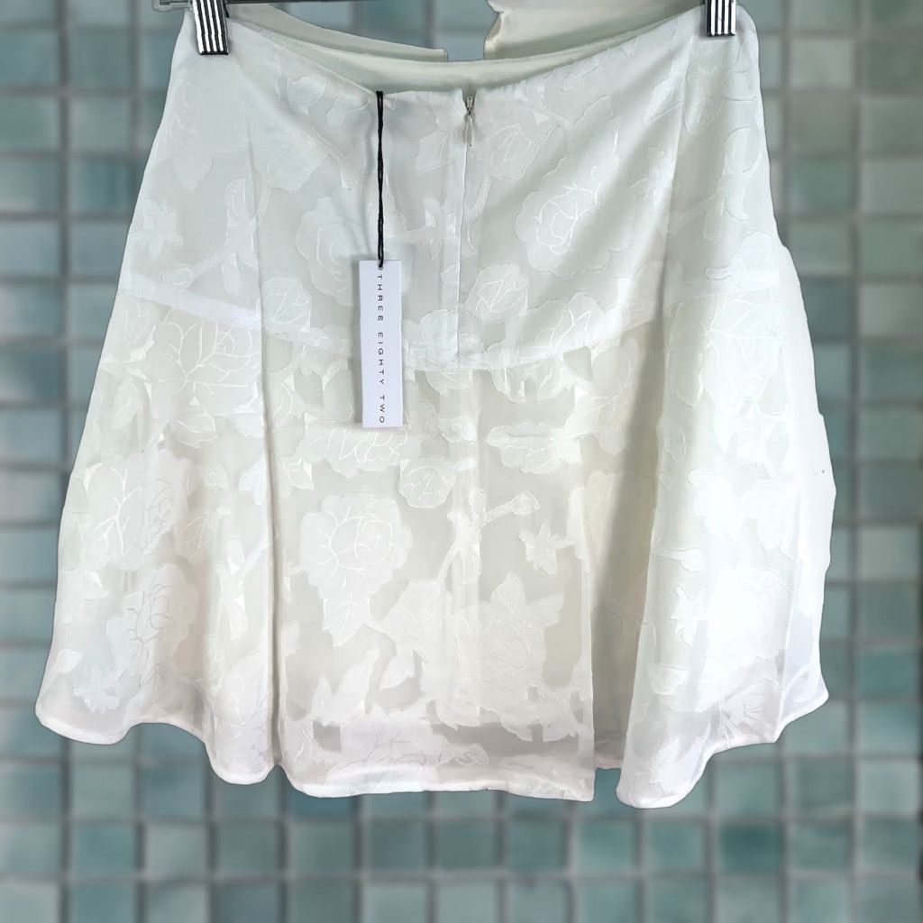 Vintage Three Eighty Two Skirt Womens XS Ivory Floral Ruffle A-Line Short Lightweight Lined NWT Fall Spring Workwear Party Wedding 27X17 MPN 27X17 USA Size 26" / US 2 / IT 38 - 1 Thumbnail