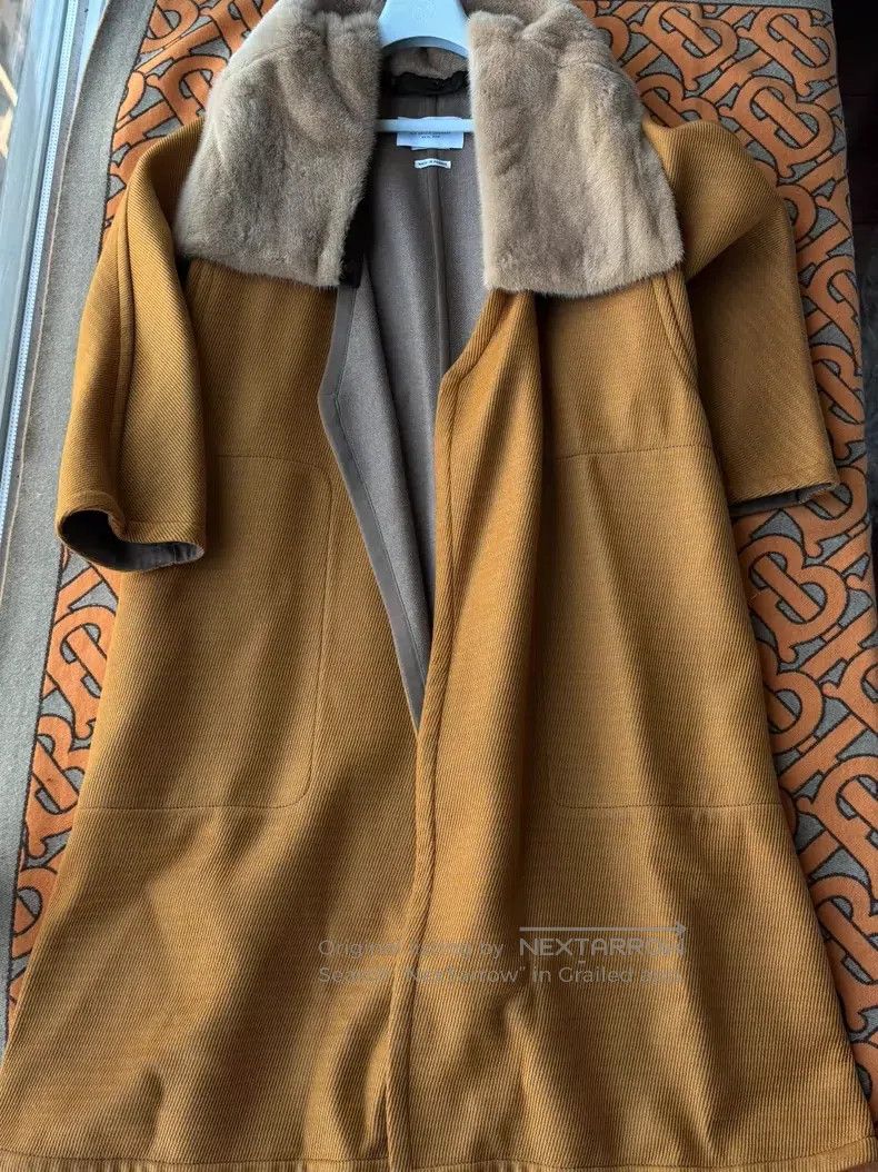 Hermes Hermes Coat, fur version Size XXS / US 00 / IT 34 - 1 Thumbnail