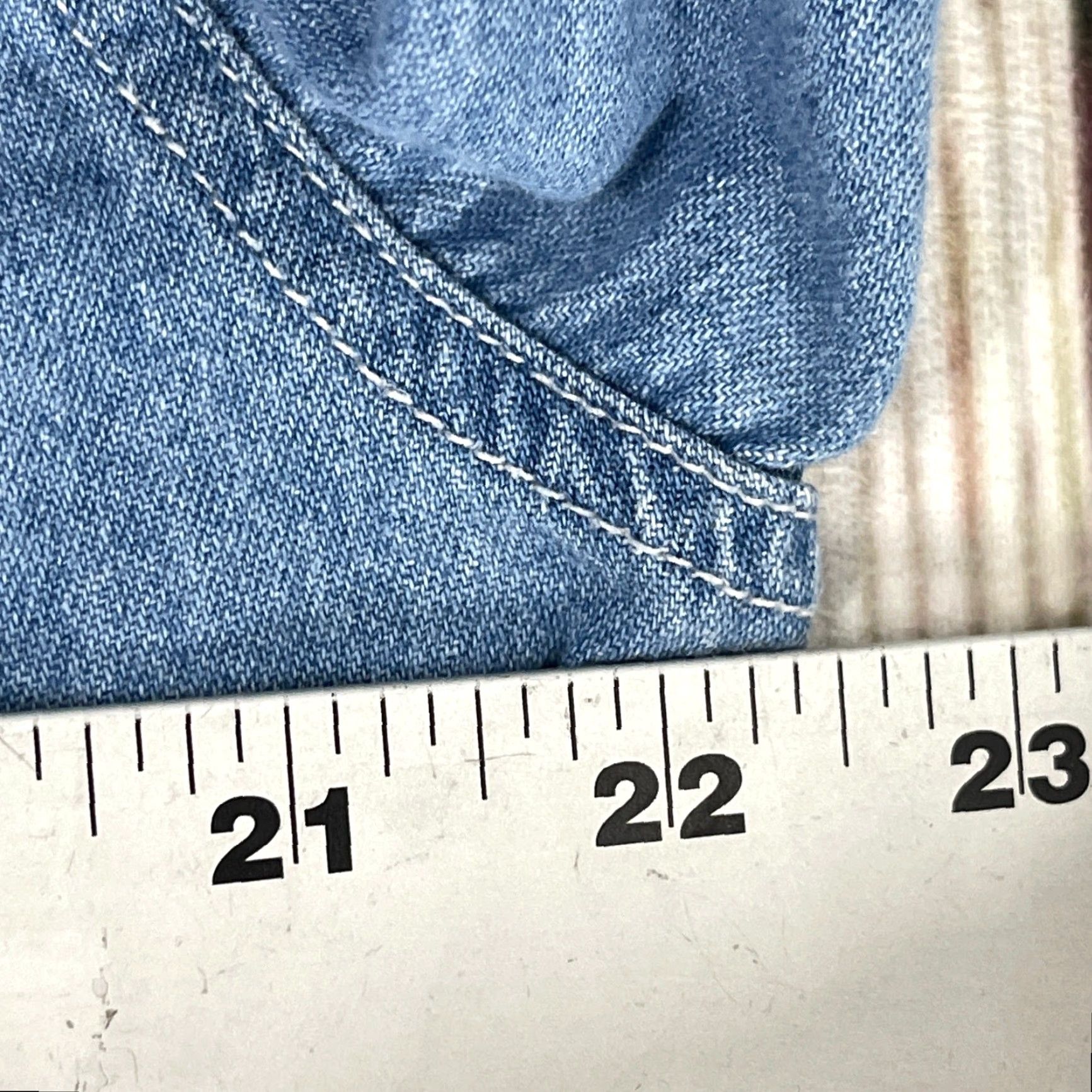 Vintage Vintage Andrews Blues Plaid Button-Up Long Sleeve Shirt Women L Blue Chambray Casual Size L / US 10 / IT 46 - 5 Thumbnail