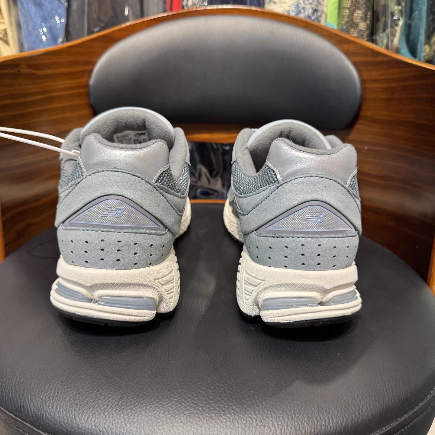 New Balance New Balance 2002R Sneakers K15 Size US 11 / EU 44 - 3 Thumbnail