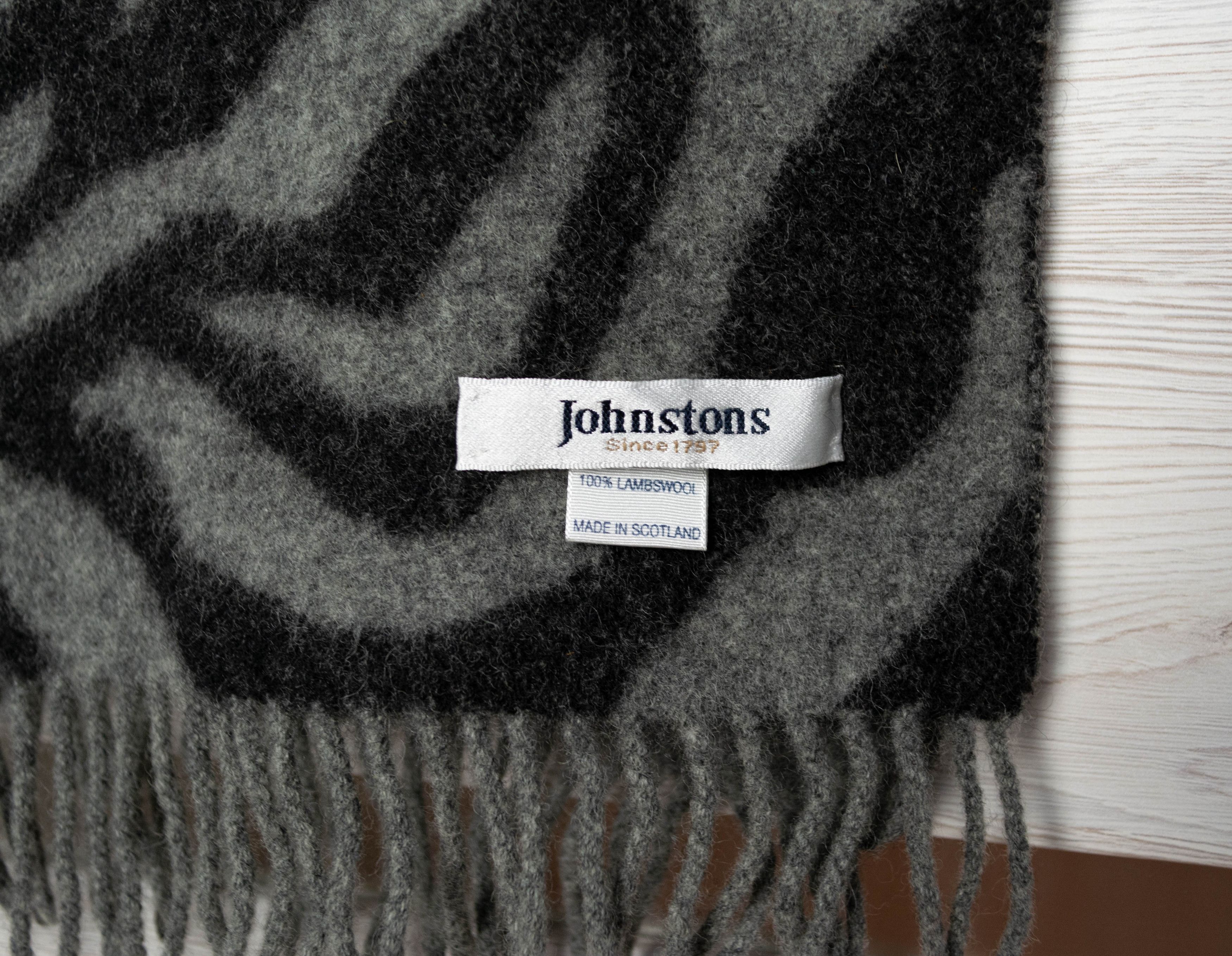Johnstons Of Elgin Johnstones of Elgin grey wool scarf Size ONE SIZE - 2 Thumbnail