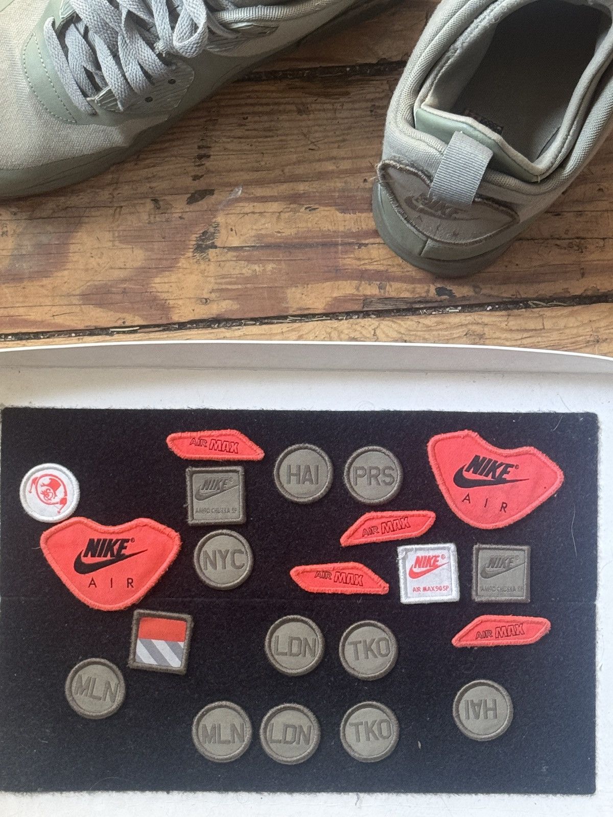 Nike Nike Air Max 1 Patch Pack Olive USA edition w/ Patches Size US 11.5 / EU 44-45 - 8 Thumbnail