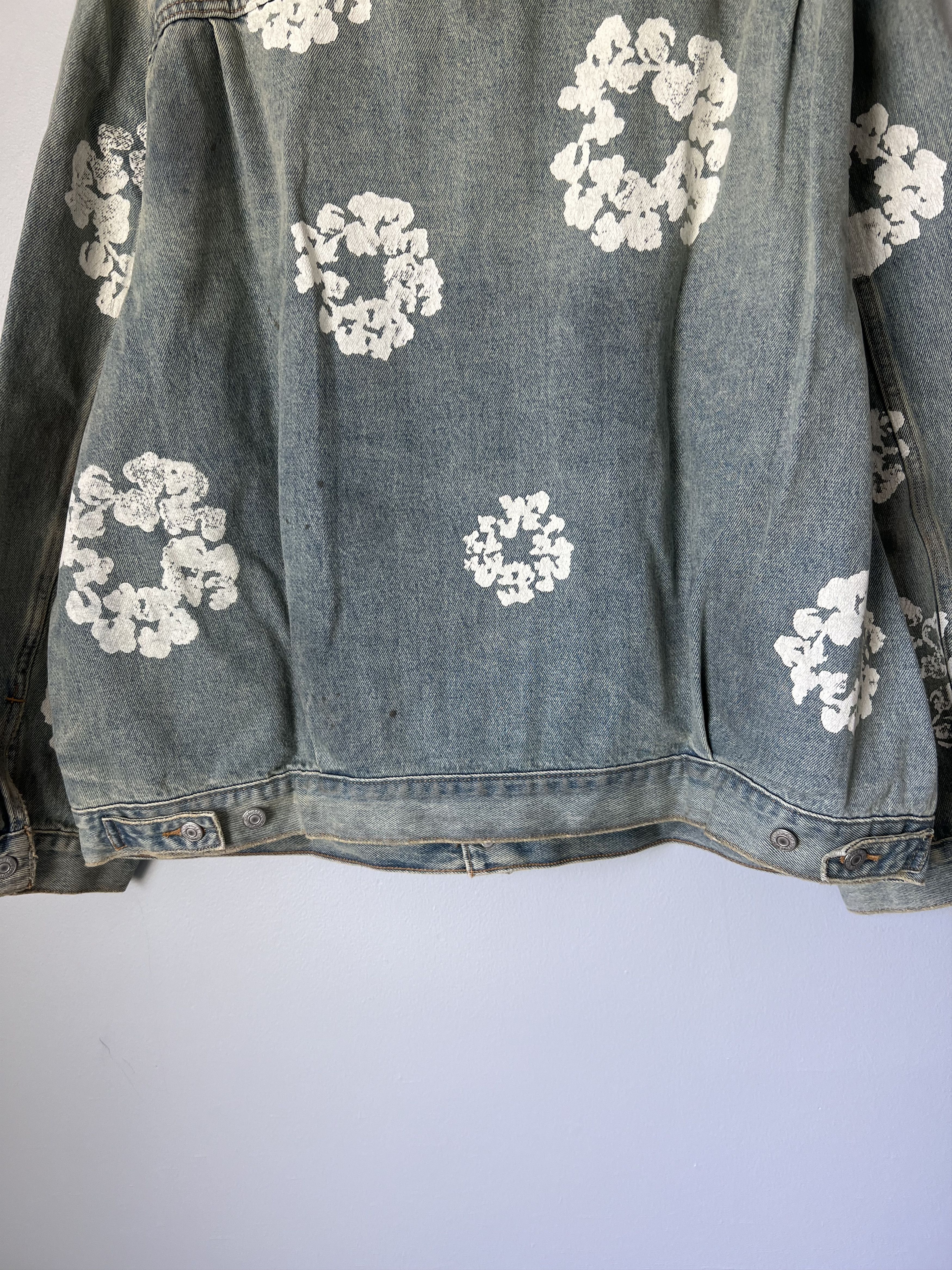 DENIM TEARS × Levi's Denim Tears Levi's Dirty Wash Wreath Type 2 Denim Jacket Size US XXL / EU 58 / 5 - 7 Thumbnail
