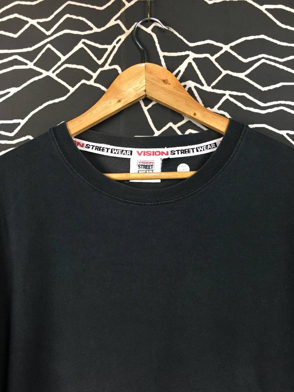 Vision Streetwear Vtg Vision Street Wear OG Logo Crewneck Long Sleeve Tee Size US XL / EU 56 / 4 - 4 Thumbnail