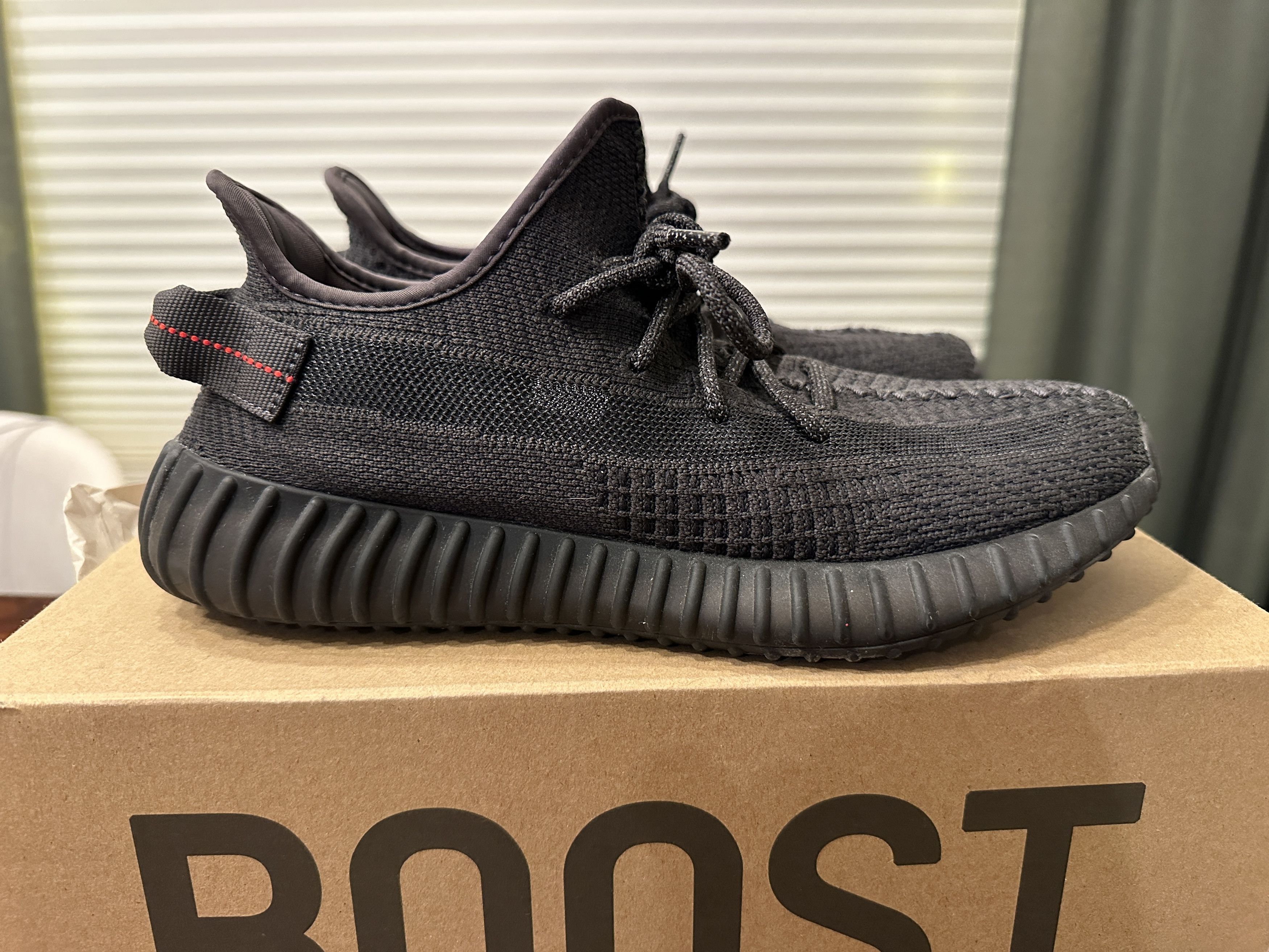 Yeezy Yeezy Boost 350 V2 Size US 9 / EU 42 - 4 Thumbnail