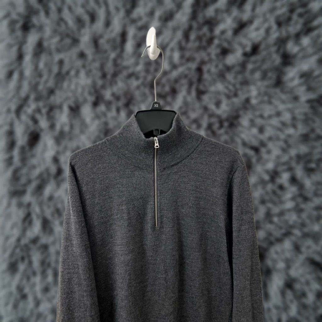 Vintage J Crew Quarter-Zip Mens S Gray 100% Merino Wool Sweater Pullover L/S Sweatshirt Mock Neck Zig Zag Ribbed Hem/Cuffs Short Sleeve Not Short Sleeve Size US S / EU 44-46 / 1 - 1 Thumbnail
