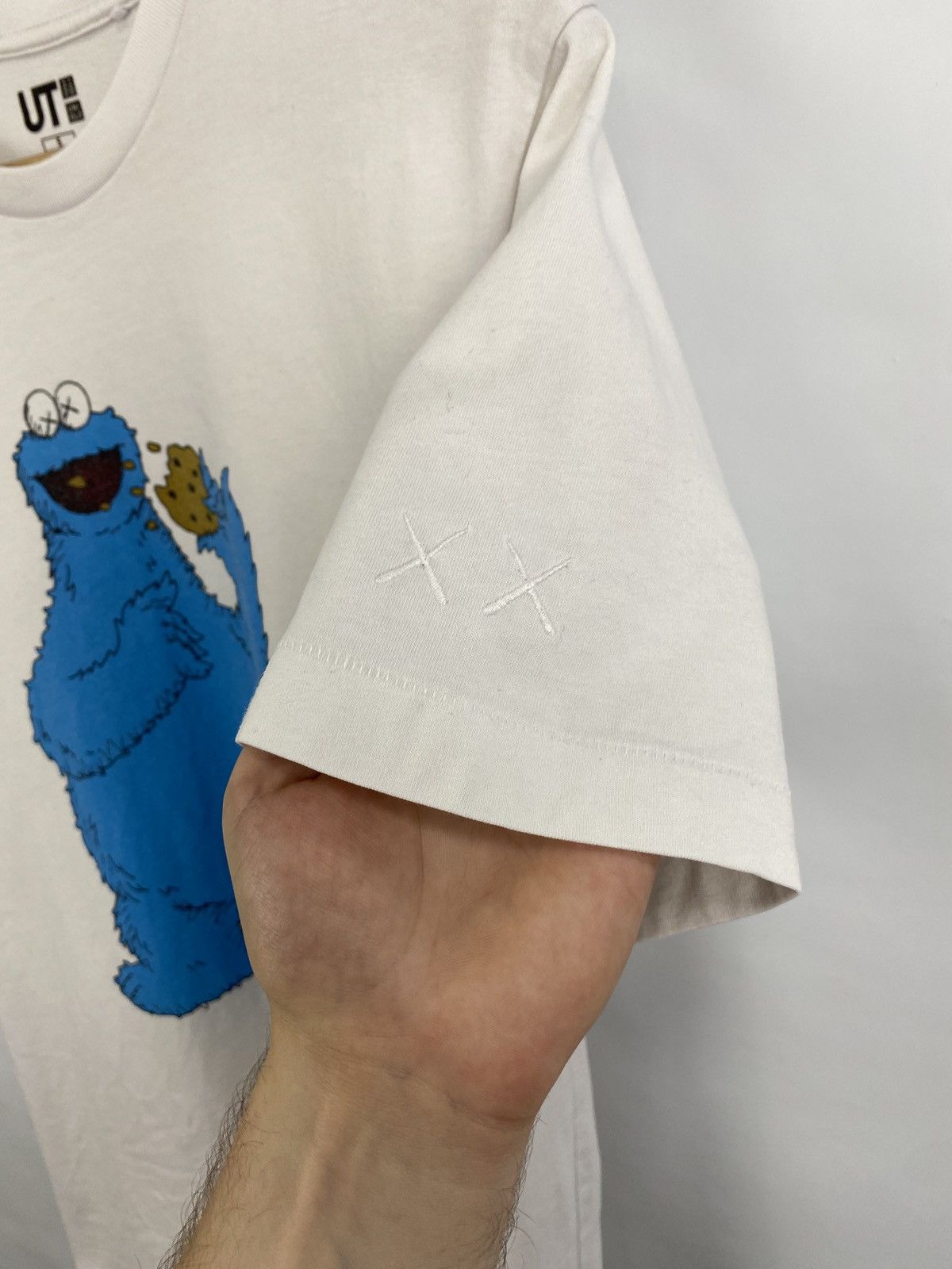 Kaws × Uniqlo 🇺🇸 Y2K Kaws Uniqlo T-Shirt COMPANION BFF CHUM ACCOMPLICE Size US S / EU 44-46 / 1 - 6 Thumbnail