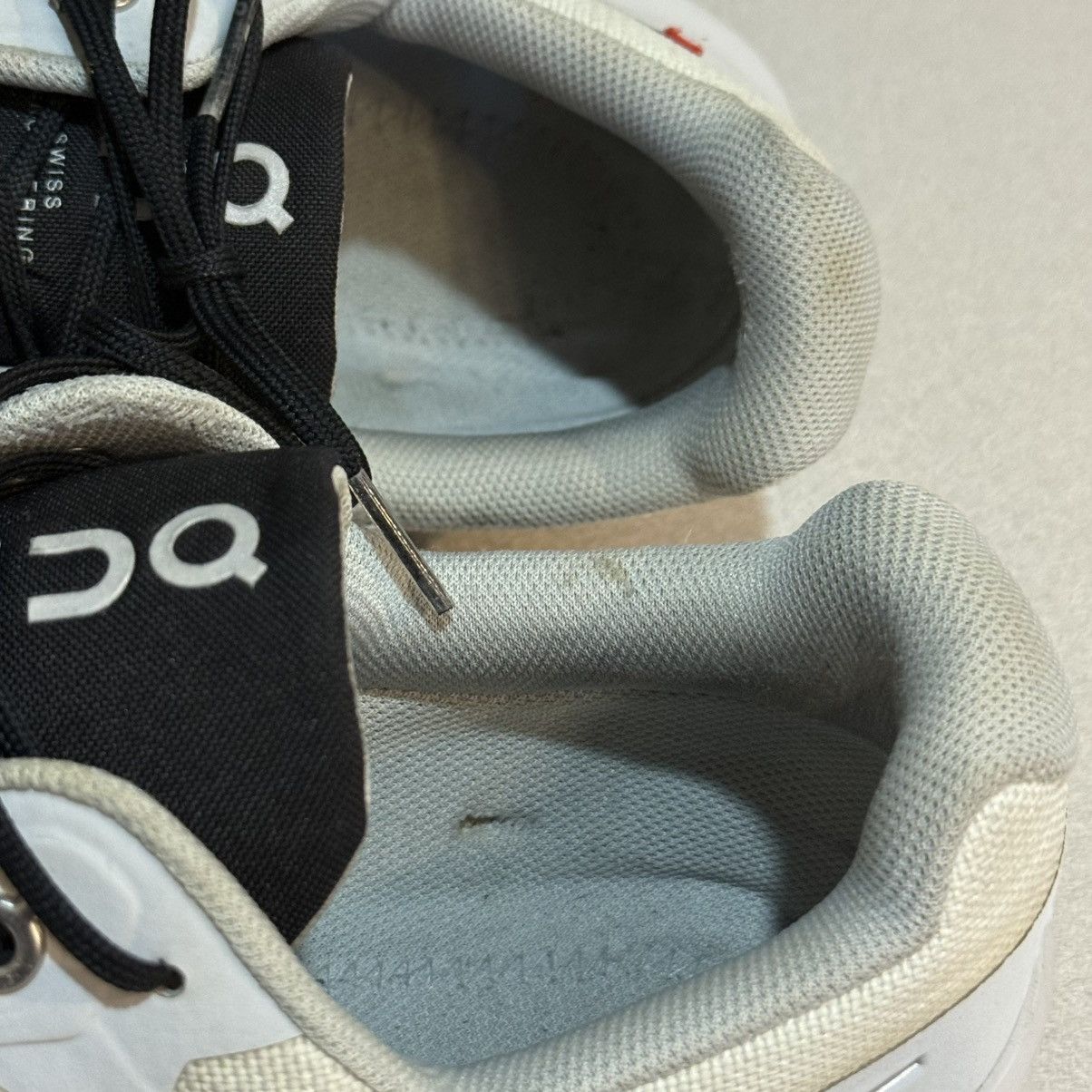 Other On and cloudTech Swiss Eng EMen’s 10M White Running Trail Size US 10 / EU 43 - 6 Thumbnail
