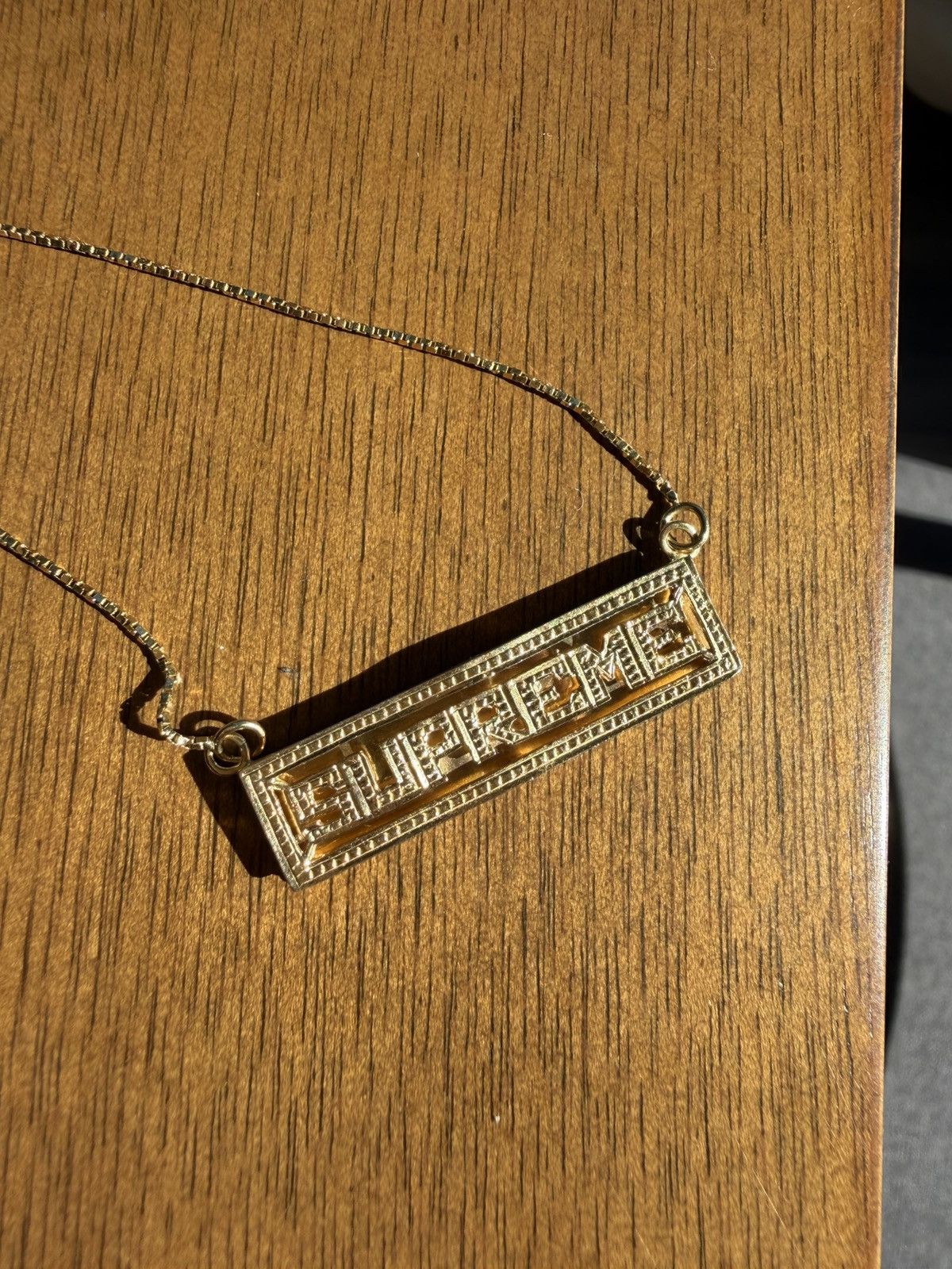 Supreme Supreme x Gabriel Urist Silver Skate Wheel Pendant Diamond