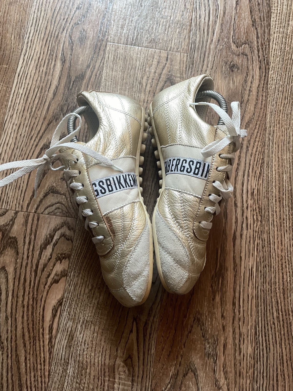 Dirk Bikkembergs Dirk Bikkembergs Vintage Soccer Trainers Sneakers Gold Y2K Size US 8 / IT 38 - 3 Thumbnail