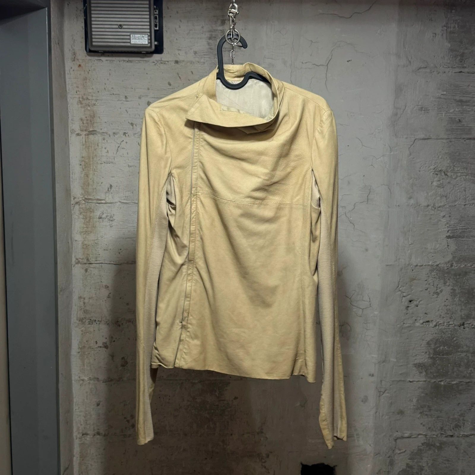 Rick Owens F/W 2010 Rick owens lamb skin side zip leather jacket Size M / US 6-8 / IT 42-44 - 4 Thumbnail