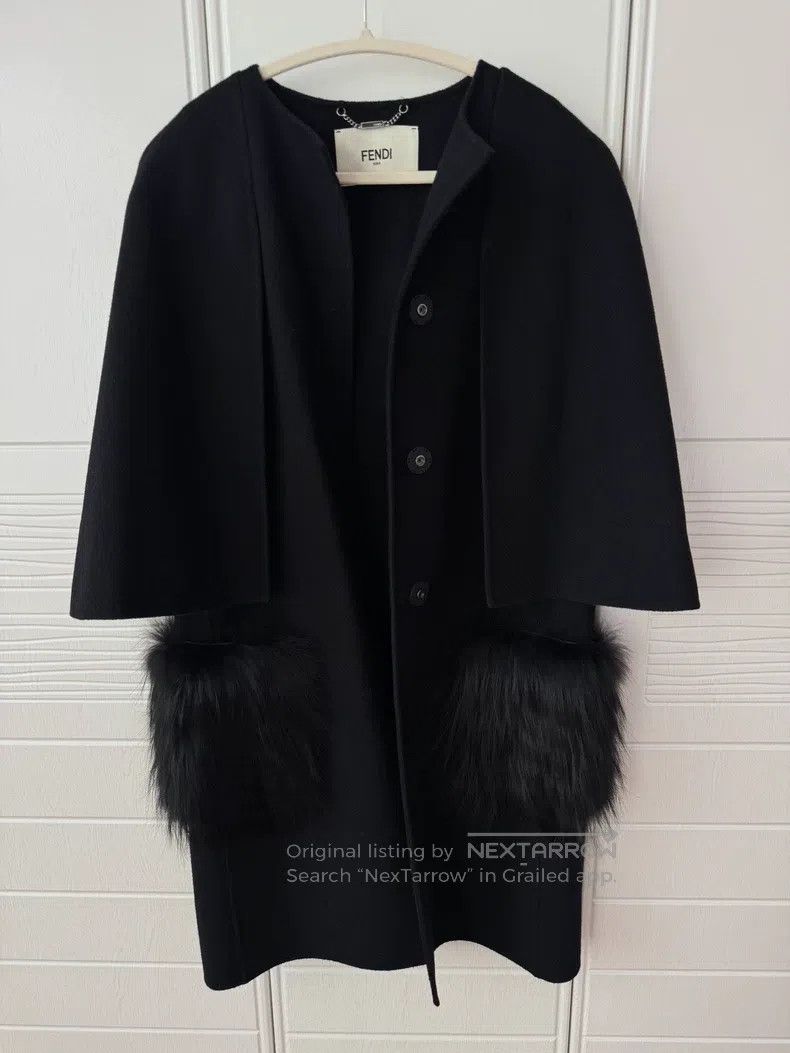 Fendi Fendi Black classic cashmere cloak coat Size XS / US 0-2 / IT 36-38 - 1 Thumbnail