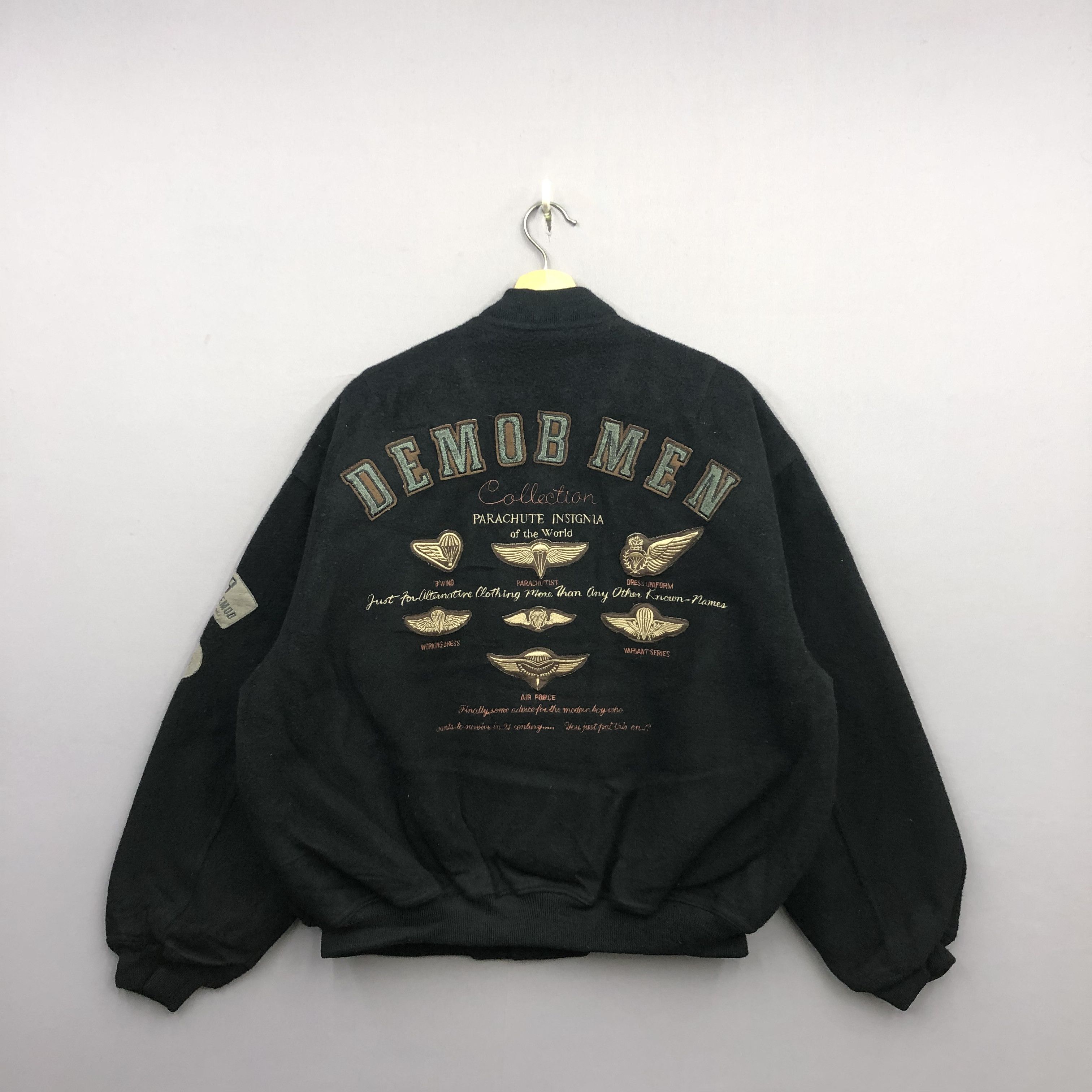 Vintage Vintage Demobmen Letterman Varsity Wool Bomber Jacket Size US L / EU 52-54 / 3 - 1 Thumbnail