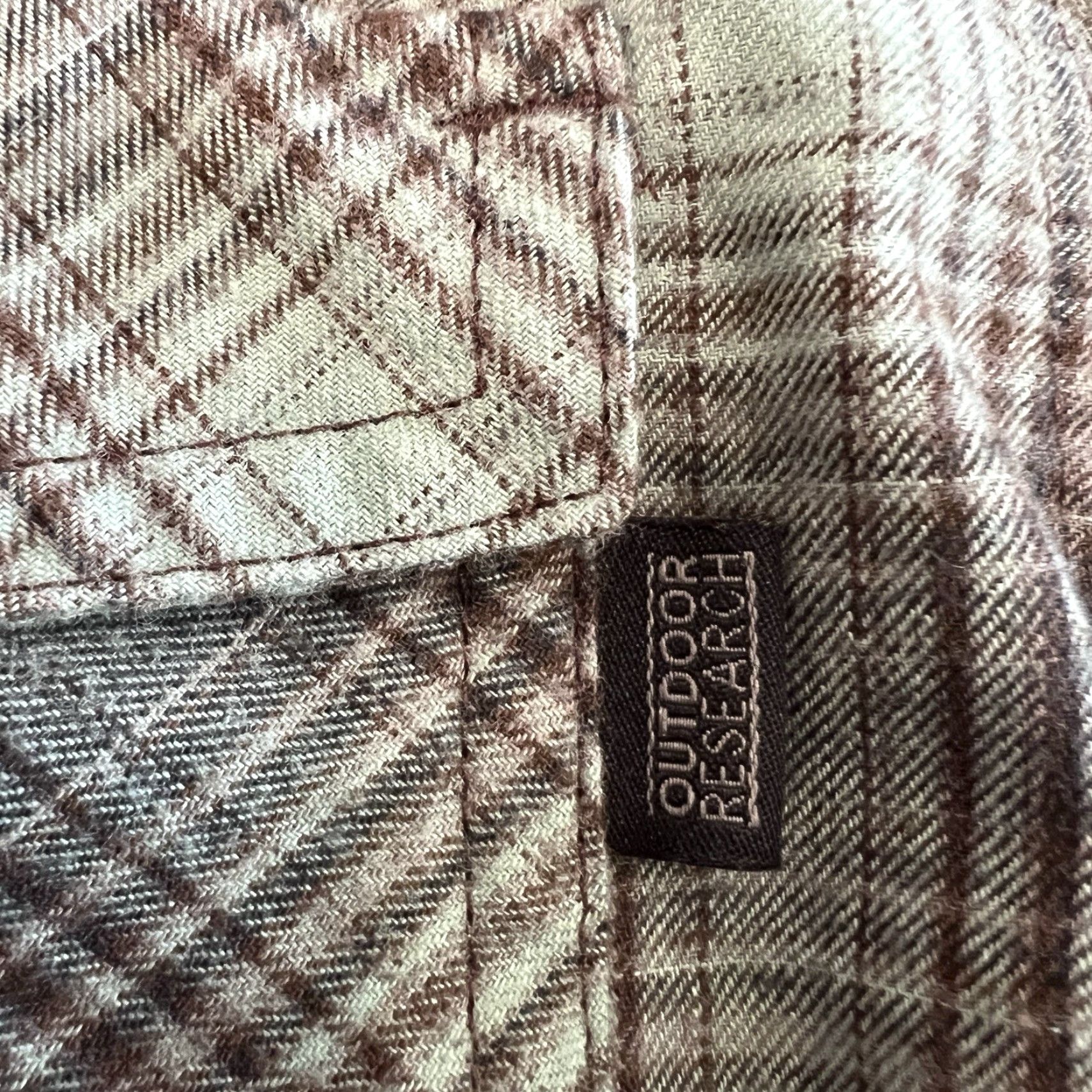 Outdoor Research VINTAGE Outdoor Research Men's Shirt Long Sleeve Collared Plaid Casual Hiking Camping M Green Size US M / EU 48-50 / 2 - 6 Thumbnail