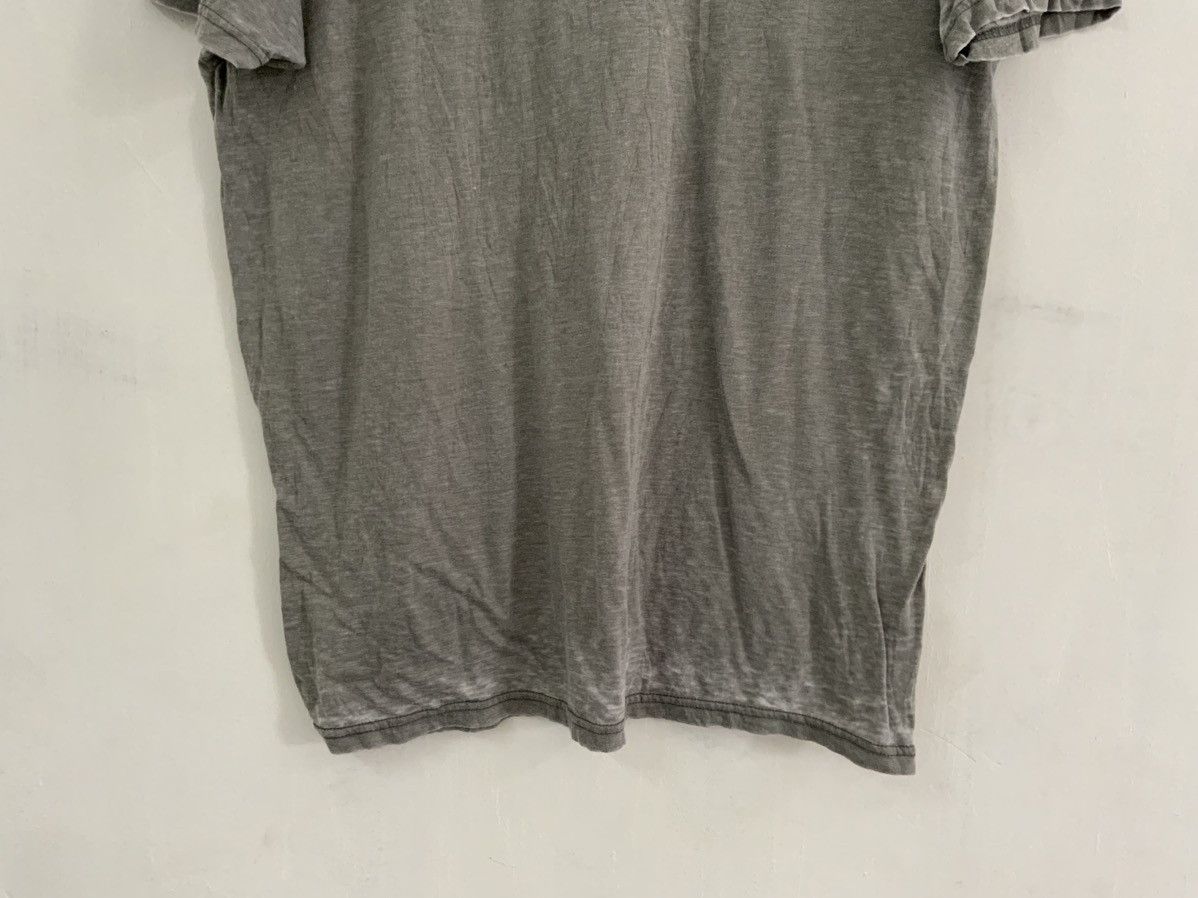 Disney Disney Mickey Mouse Fade 50/50 Tee Size US XL / EU 56 / 4 - 6 Thumbnail