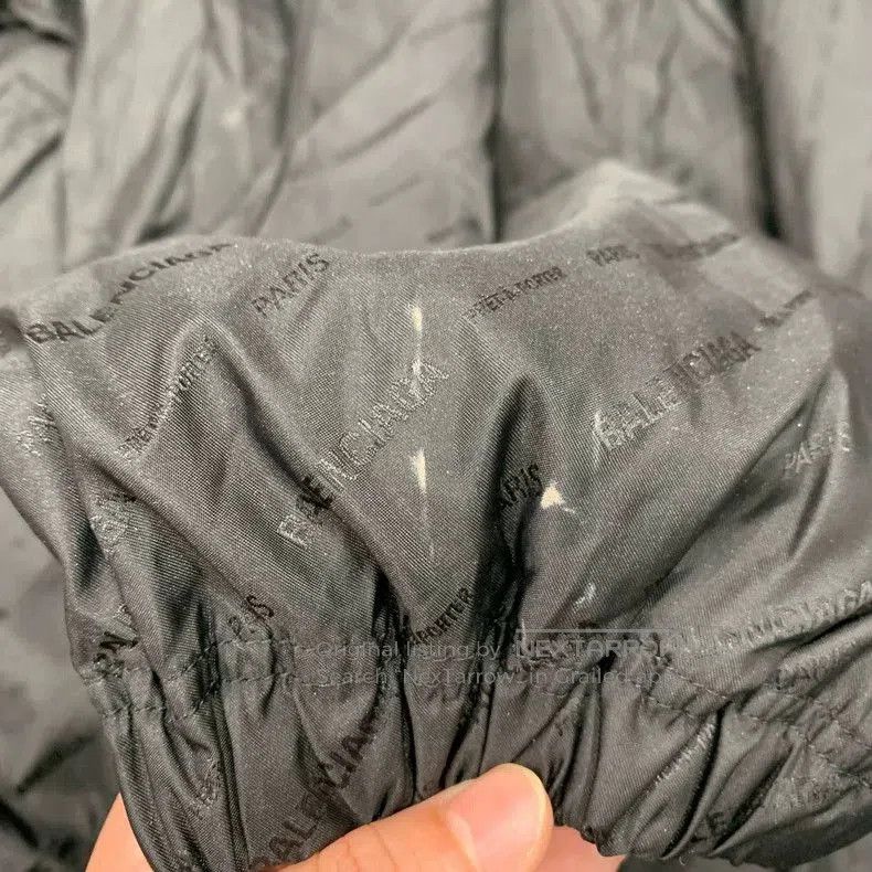 Balenciaga Balenciaga Black Printed Windbreaker Jacket. Size US XS / EU 42 / 0 - 6 Thumbnail