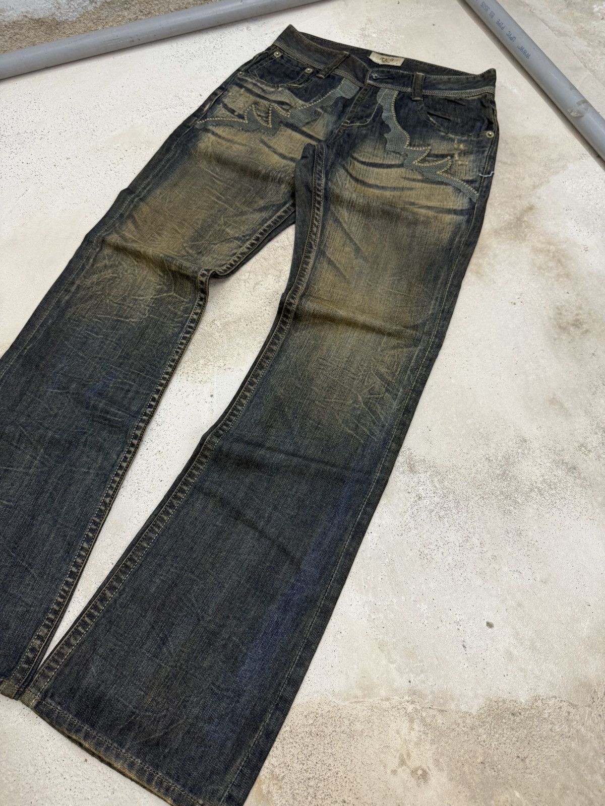 If Six Was Nine Ikka Japan Tribal Embroidered Muddy Wash Flared Denim Jeans Size US 29 - 21 Thumbnail