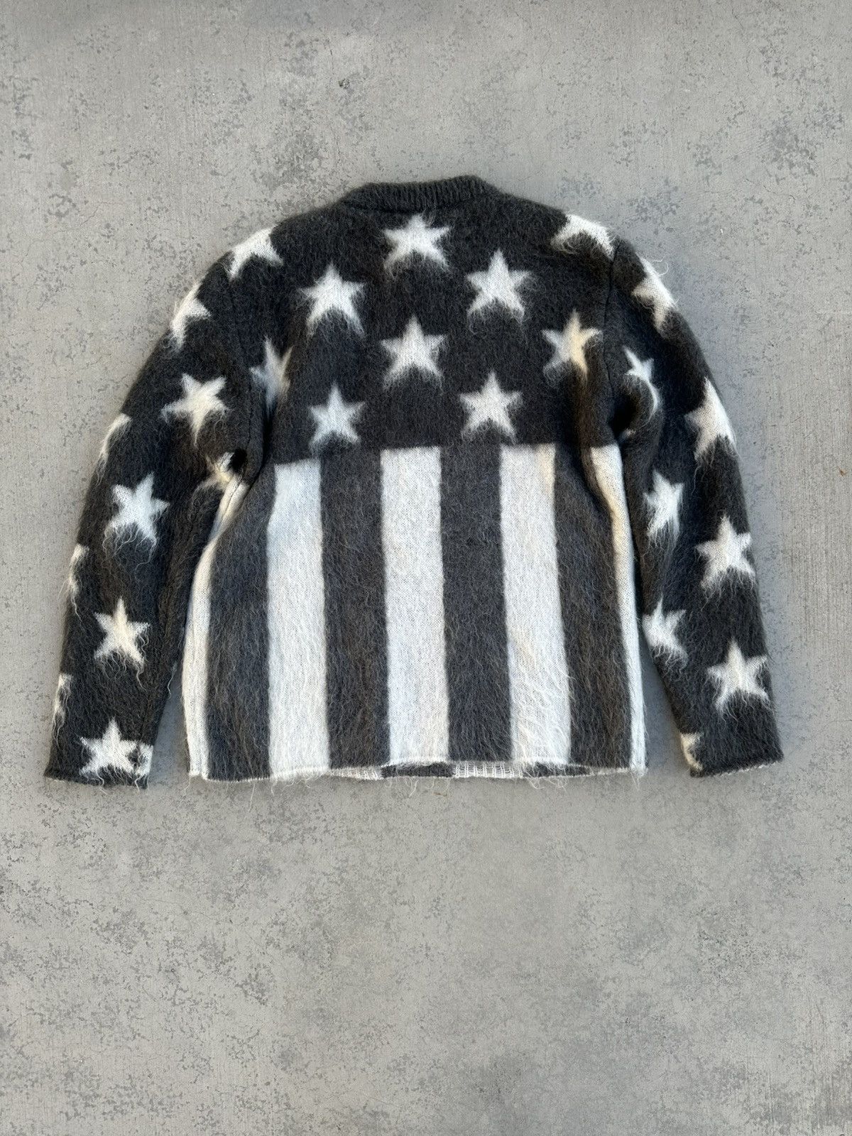Louis Vuitton × Virgil Abloh Louis Vuitton USA FLag Mohair Crewneck Sweater Size US M / EU 48-50 / 2 - 2 Thumbnail