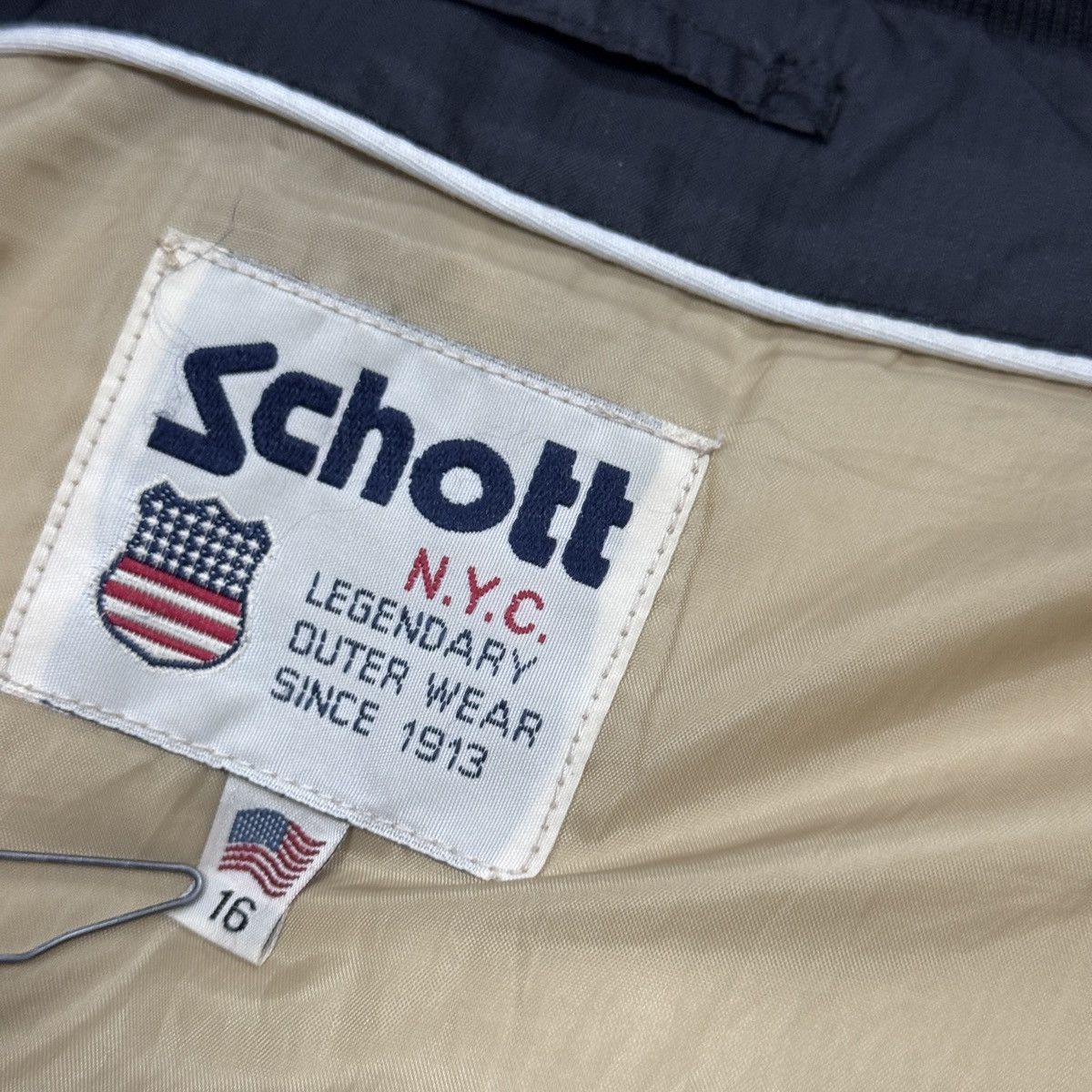 Schott Vintage Schott Nylon Embroidered Logo Bomber Jacket Women Size L / US 10 / IT 46 - 15 Thumbnail