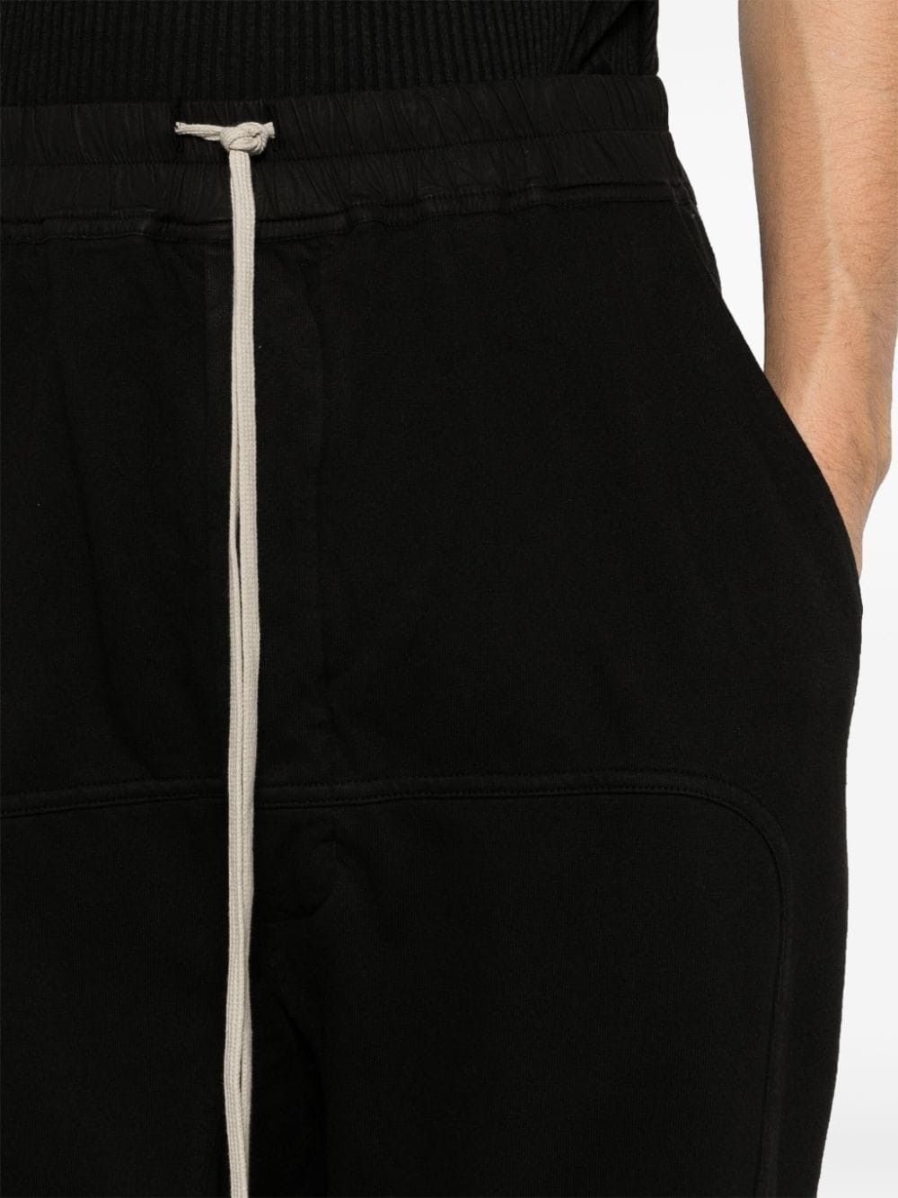 Rick Owens o1y0325 Jogger & Sweatpant in Black Size US 30 / EU 46 - 2 Thumbnail