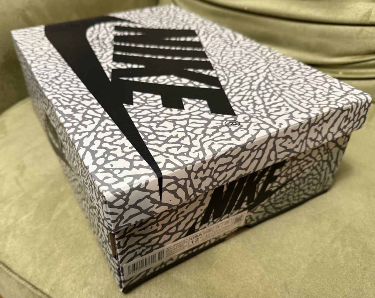 Jordan Brand Nike 1985 Air Jordan 1 “White Cement” Retro OG high top, NEW Size US 12.5 / EU 45-46 - 2 Thumbnail