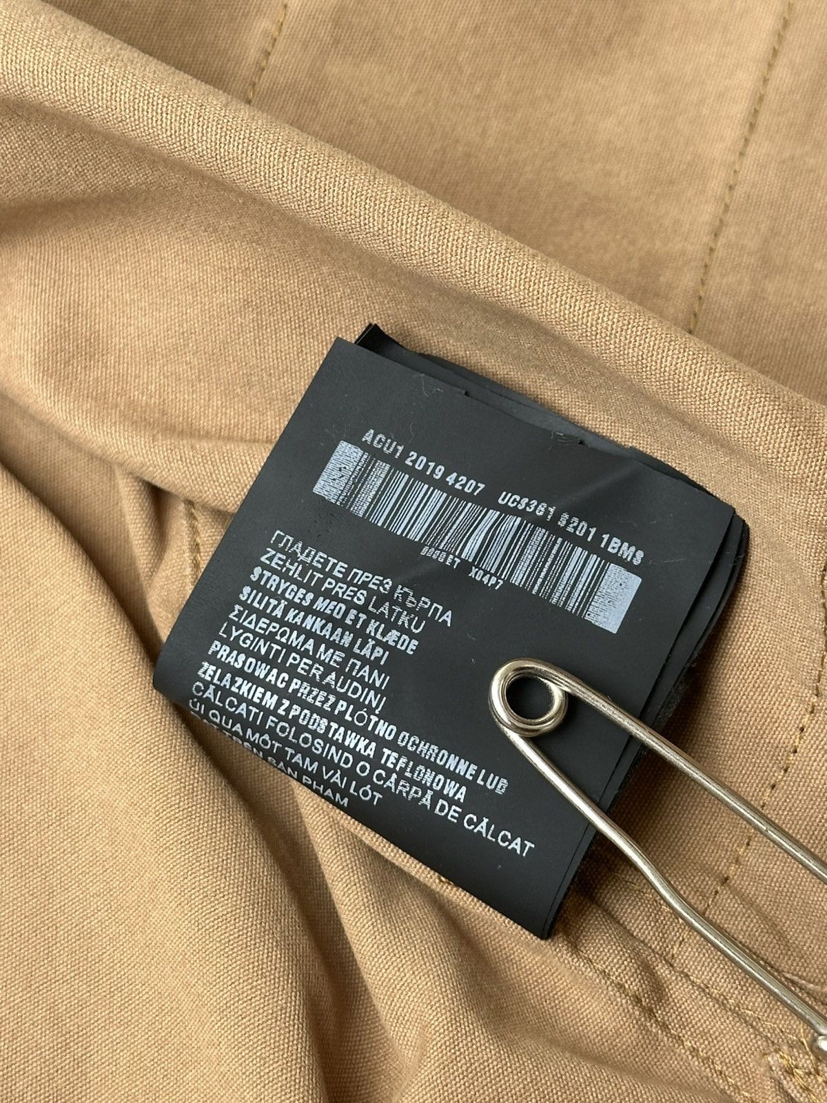 Prada Prada - S/S20 Oversized Patches Button Down - Emblem Logo Size US M / EU 48-50 / 2 - 16 Thumbnail