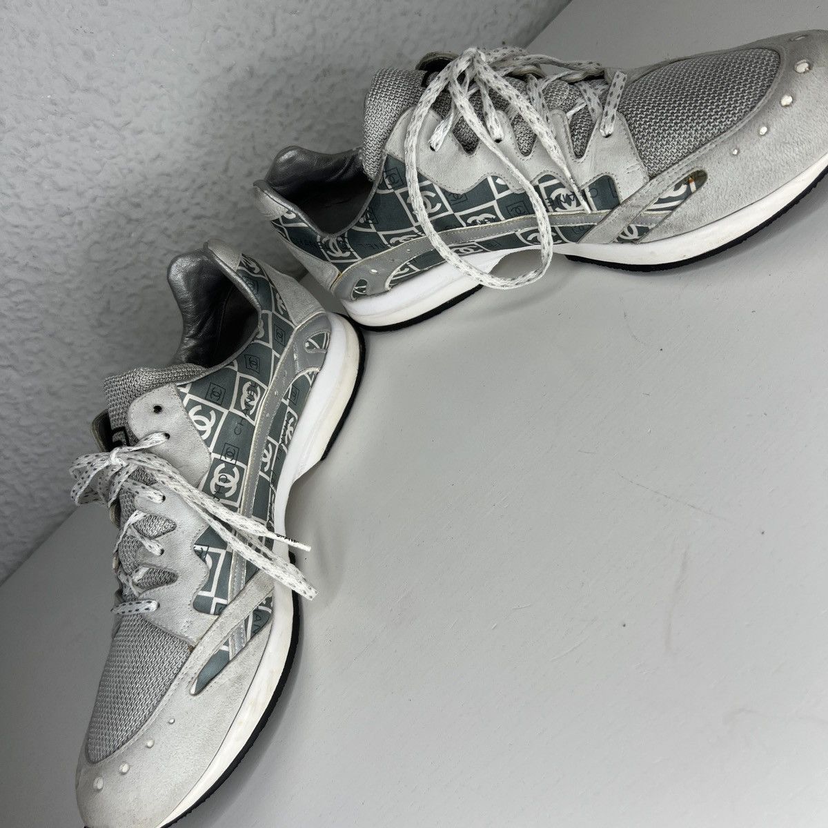 Chanel CHANEL Low-Top Sneakers Shoes Baskets Grey Monogram Trainers Size US 9 / IT 39 - 5 Thumbnail