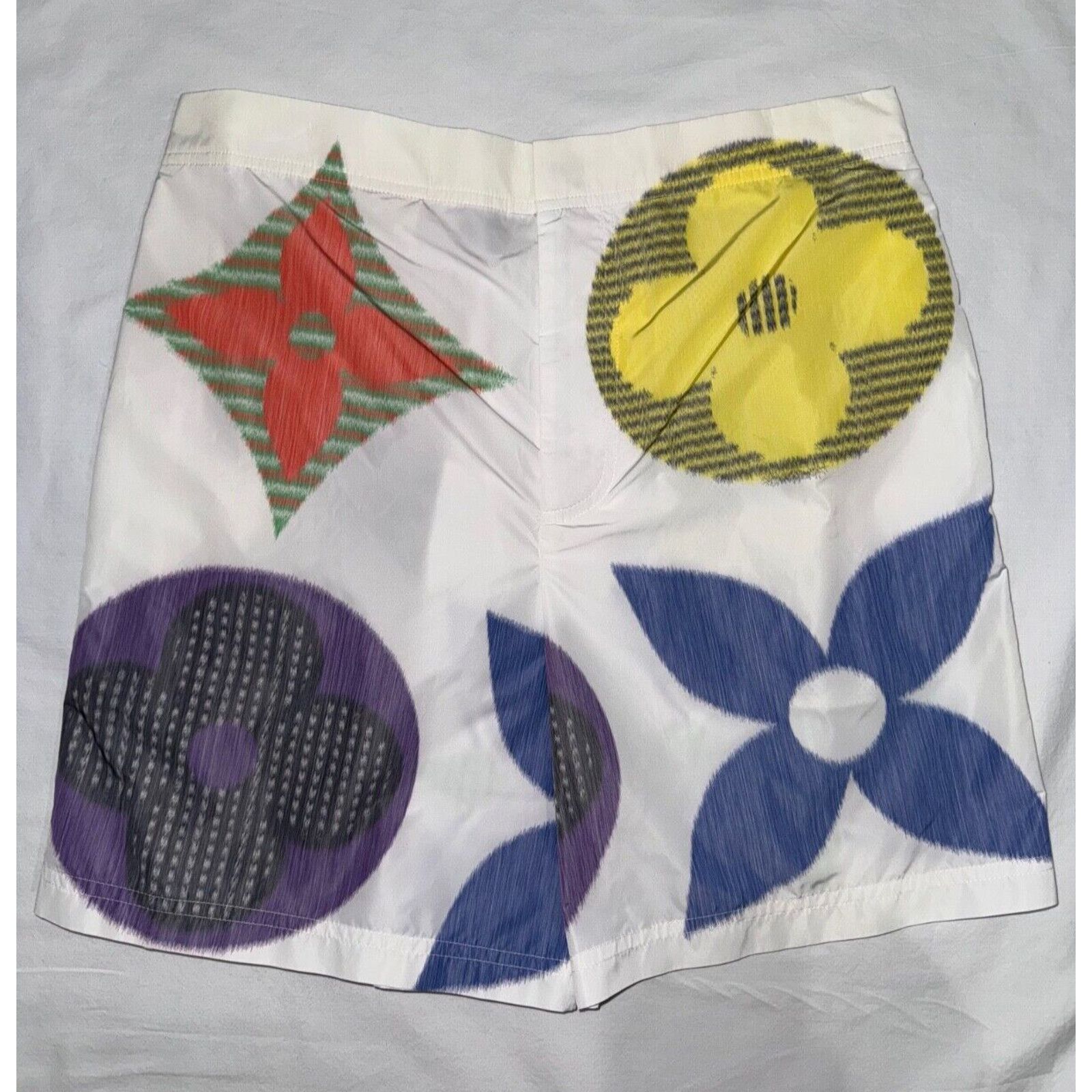 Louis Vuitton Louis Vuitton LV Multicolor Monogram White Blue Yellow Logo Size US 26 / EU 42 - 2 Thumbnail