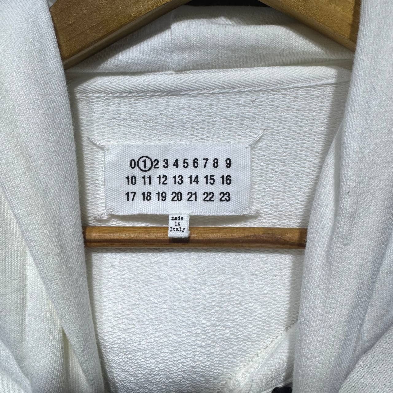 Maison Margiela Maison Margiela Number Hood. Hoodie Size US L / EU 52-54 / 3 - 14 Thumbnail