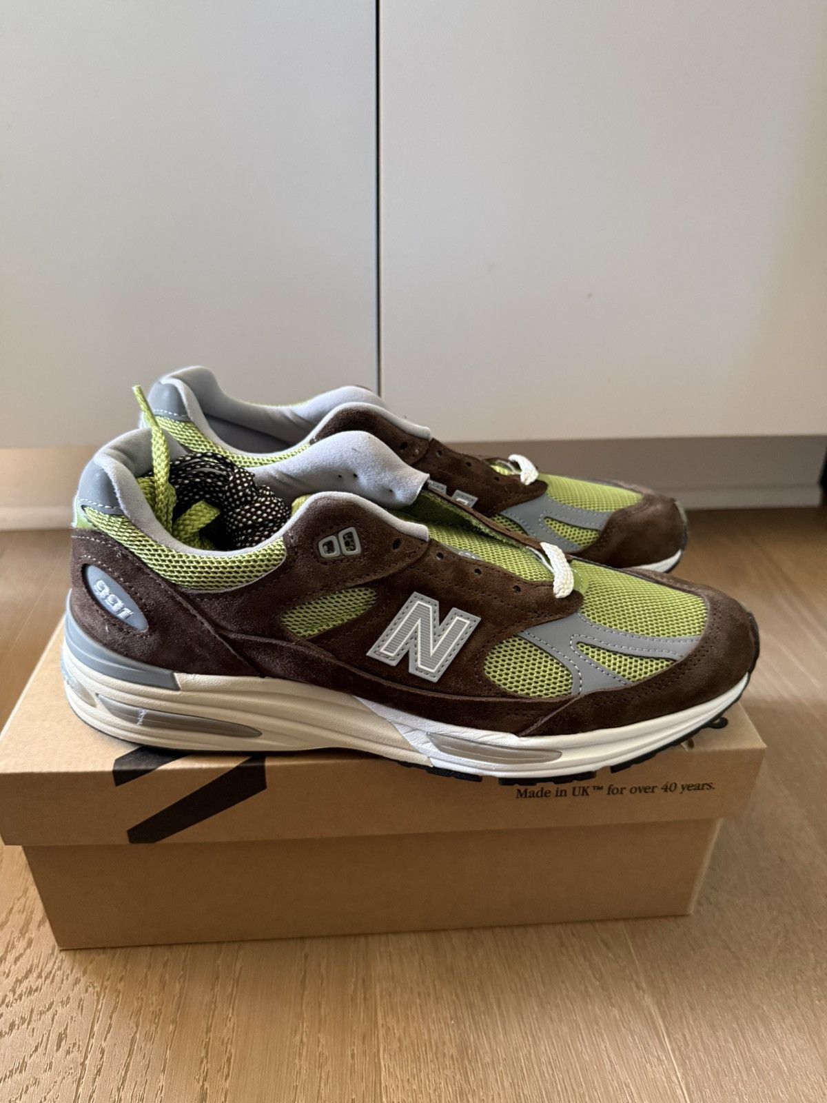 Kith × New Balance Cathari Kith New Balance 991v2 MiUK Reverse Matcha Size 8.5 Size US 8.5 / EU 41-42 - 5 Thumbnail